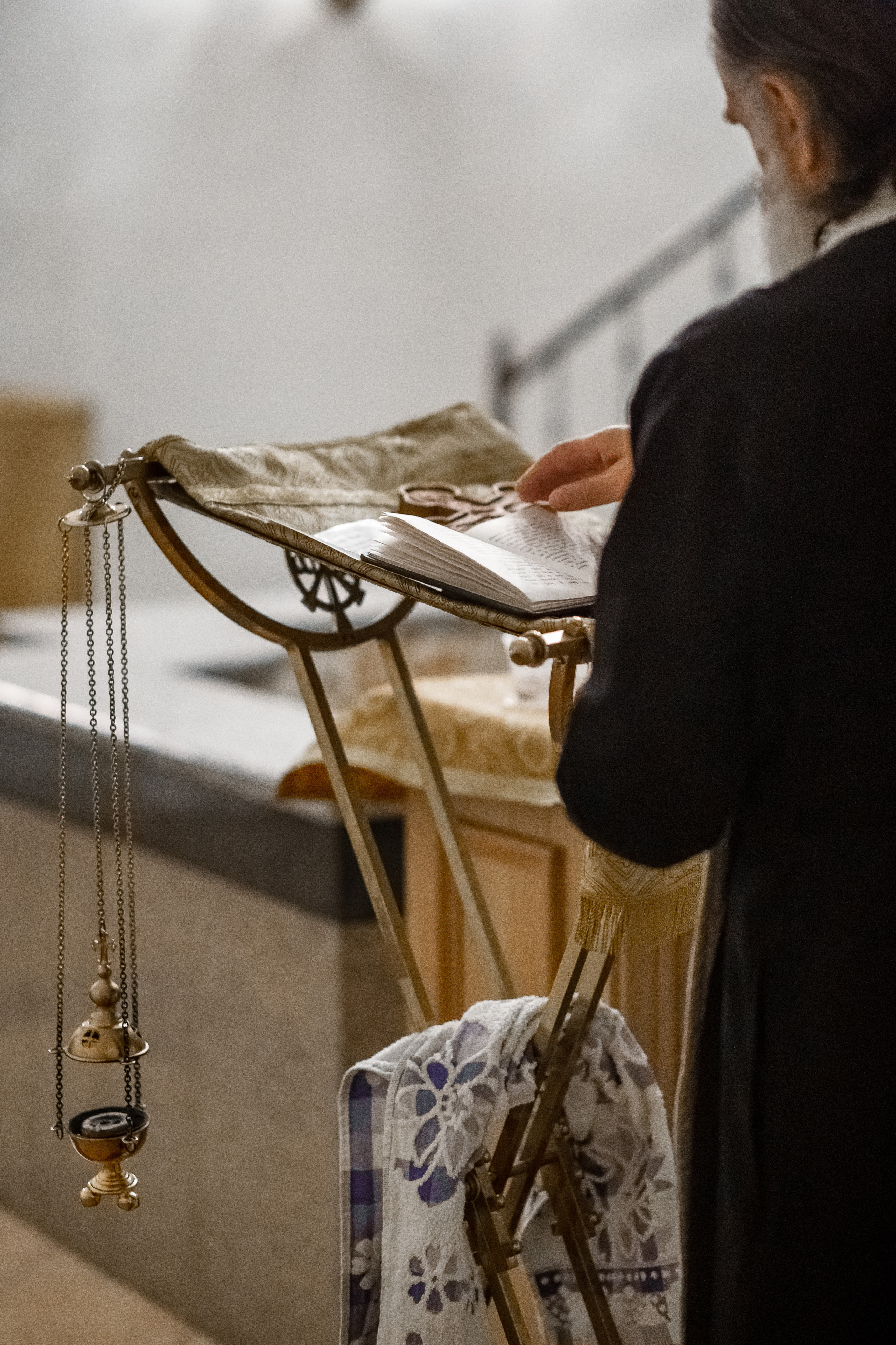 Таинство крещения в храме г. Звенигрод. Фотограф Олеся Бакалина