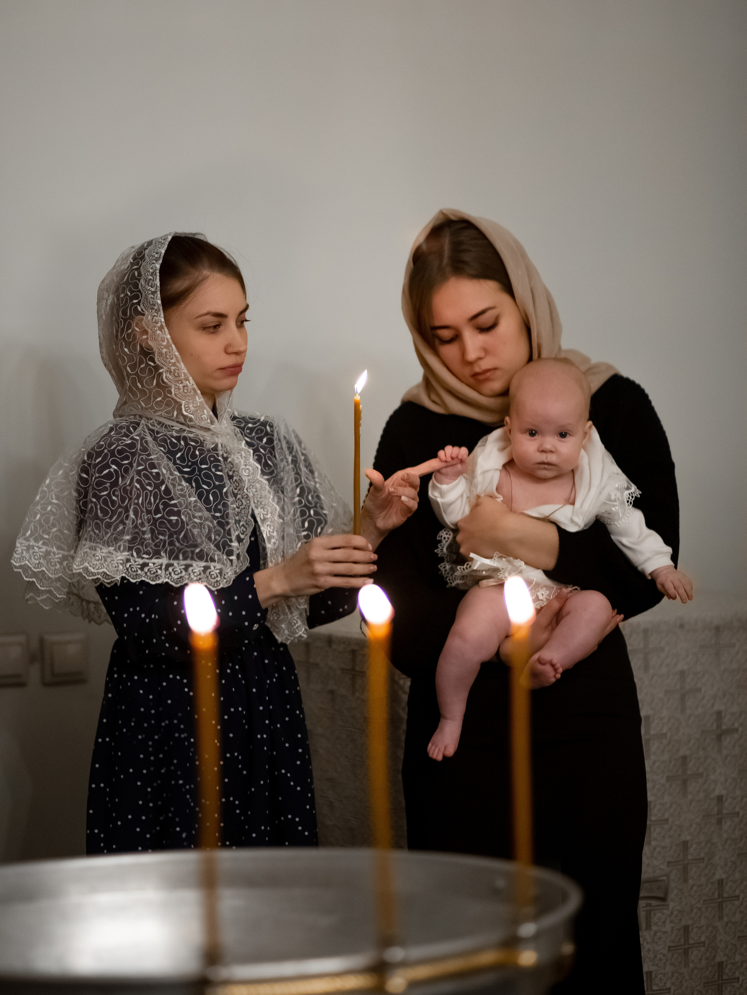 Таинство крещения в храме г. Звенигрод. Фотограф Олеся Бакалина