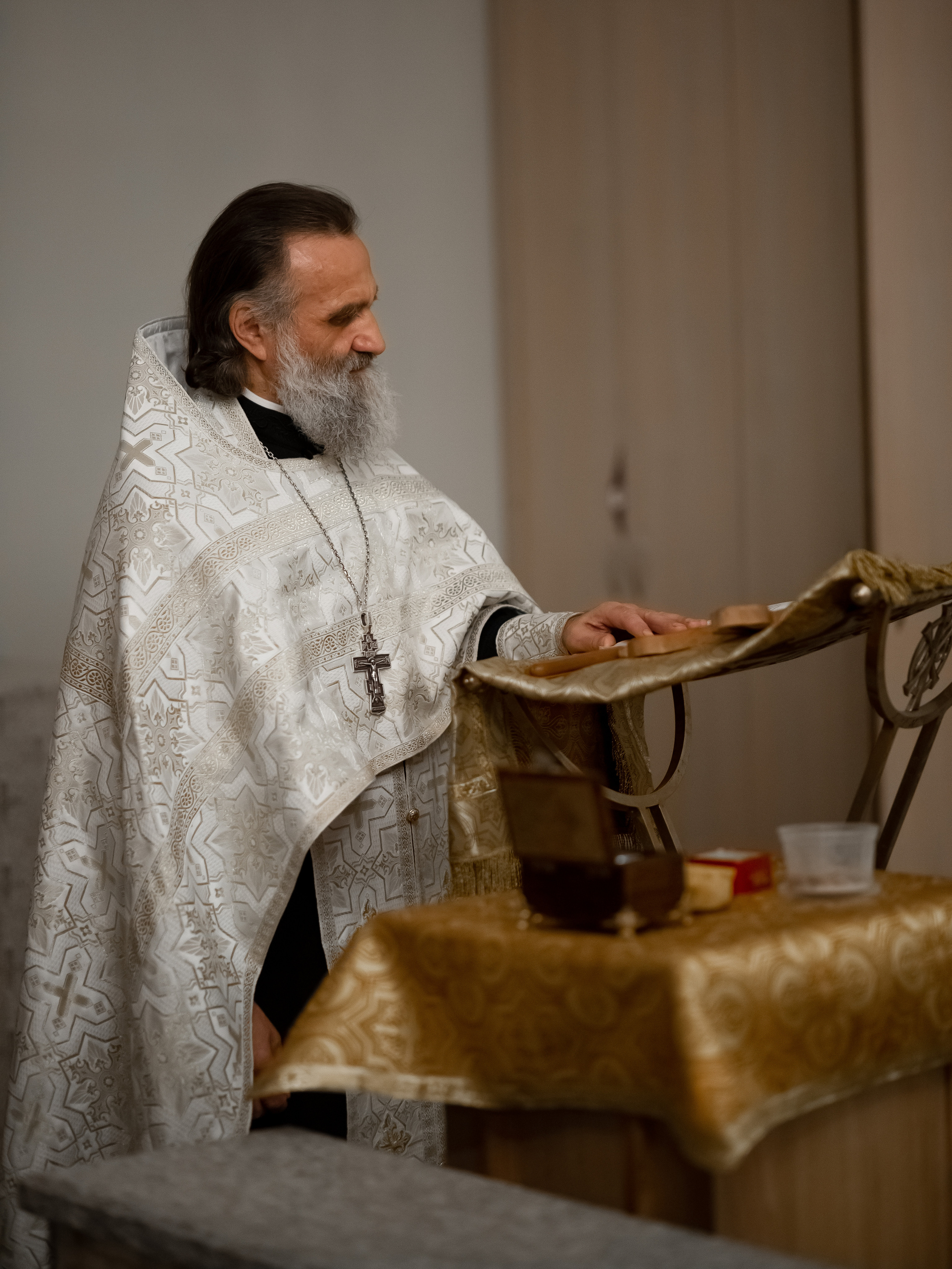 Таинство крещения в храме г. Звенигрод. Фотограф Олеся Бакалина