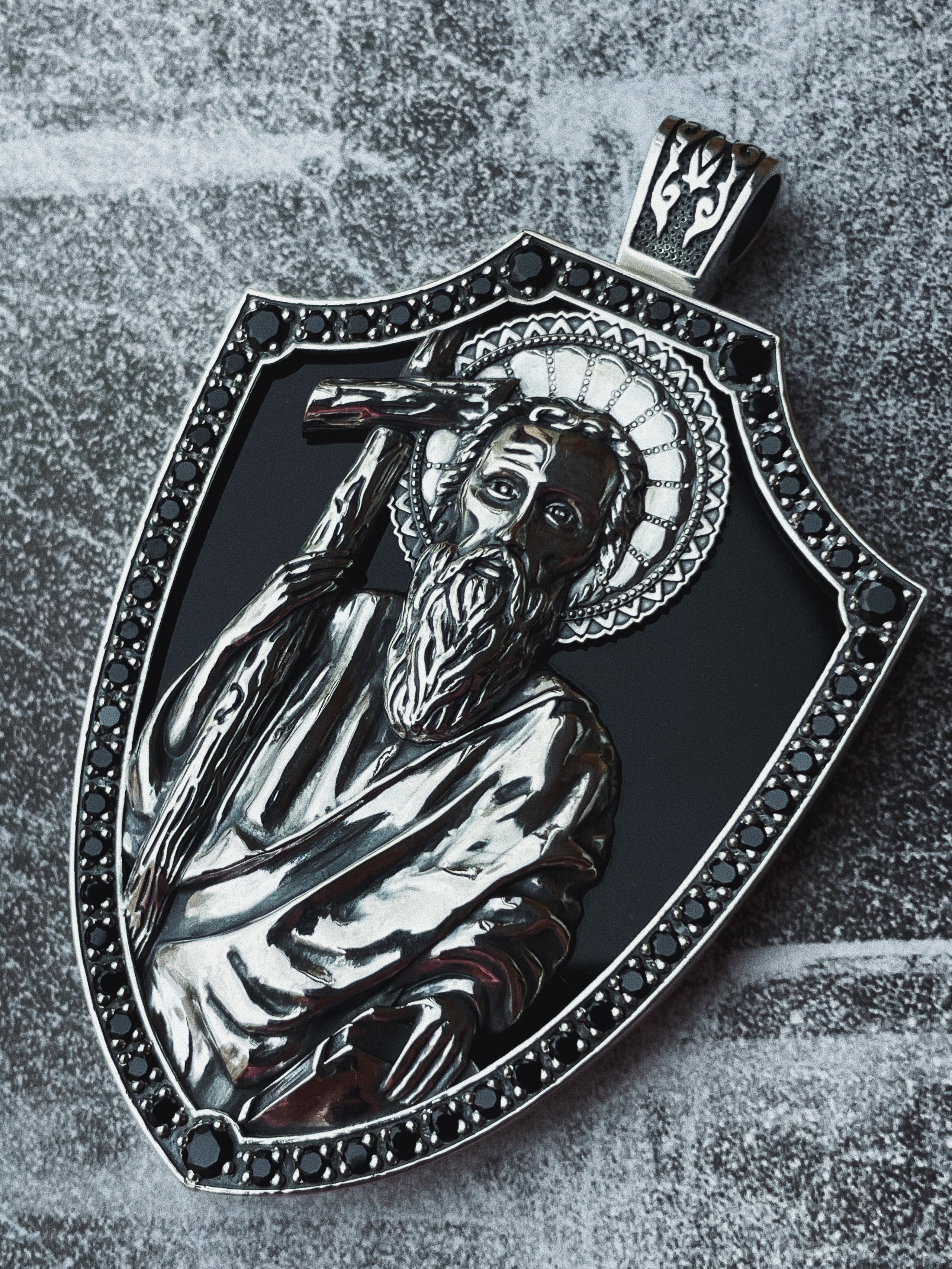 Подвеска с образом Андрея Первозванного и молитвой "Отче Наш" из серебра 925 пробы с черным агатом. 