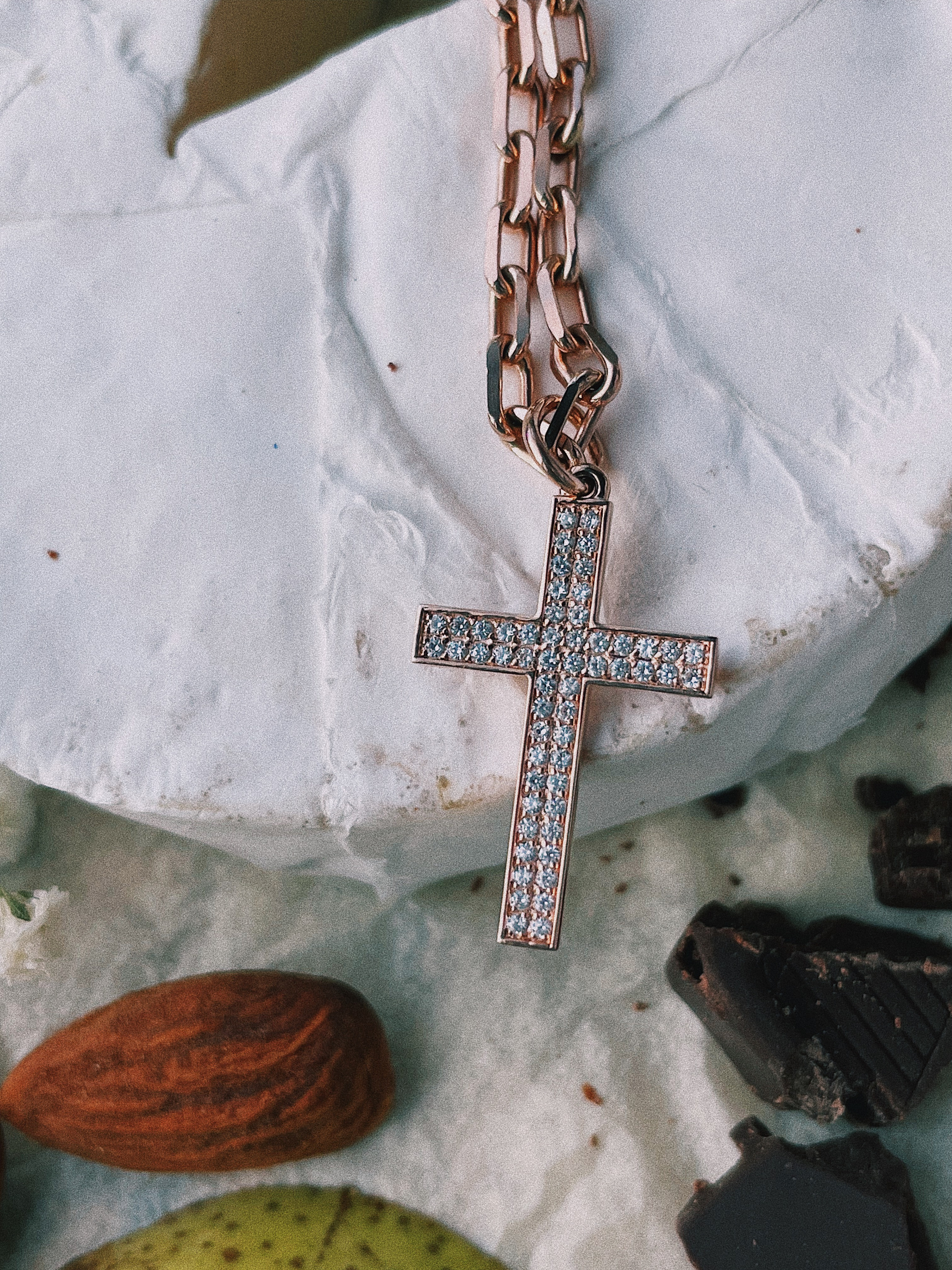 Крест из золота 585 пробы, фианиты. 