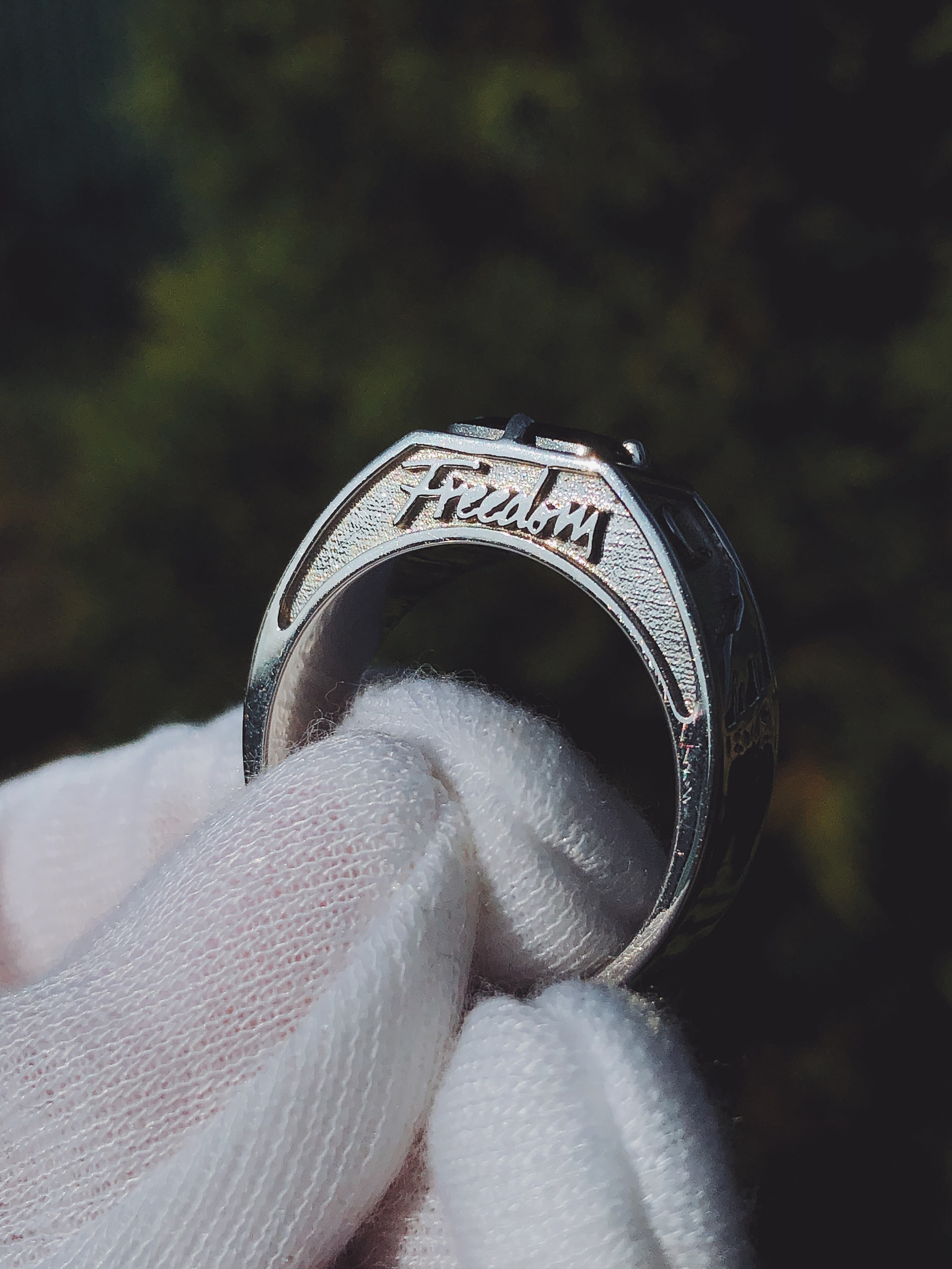 Кольцо "Freedom" из серебра 925 пробы, родирование. Чернение. Вставка - чёрный агат. 