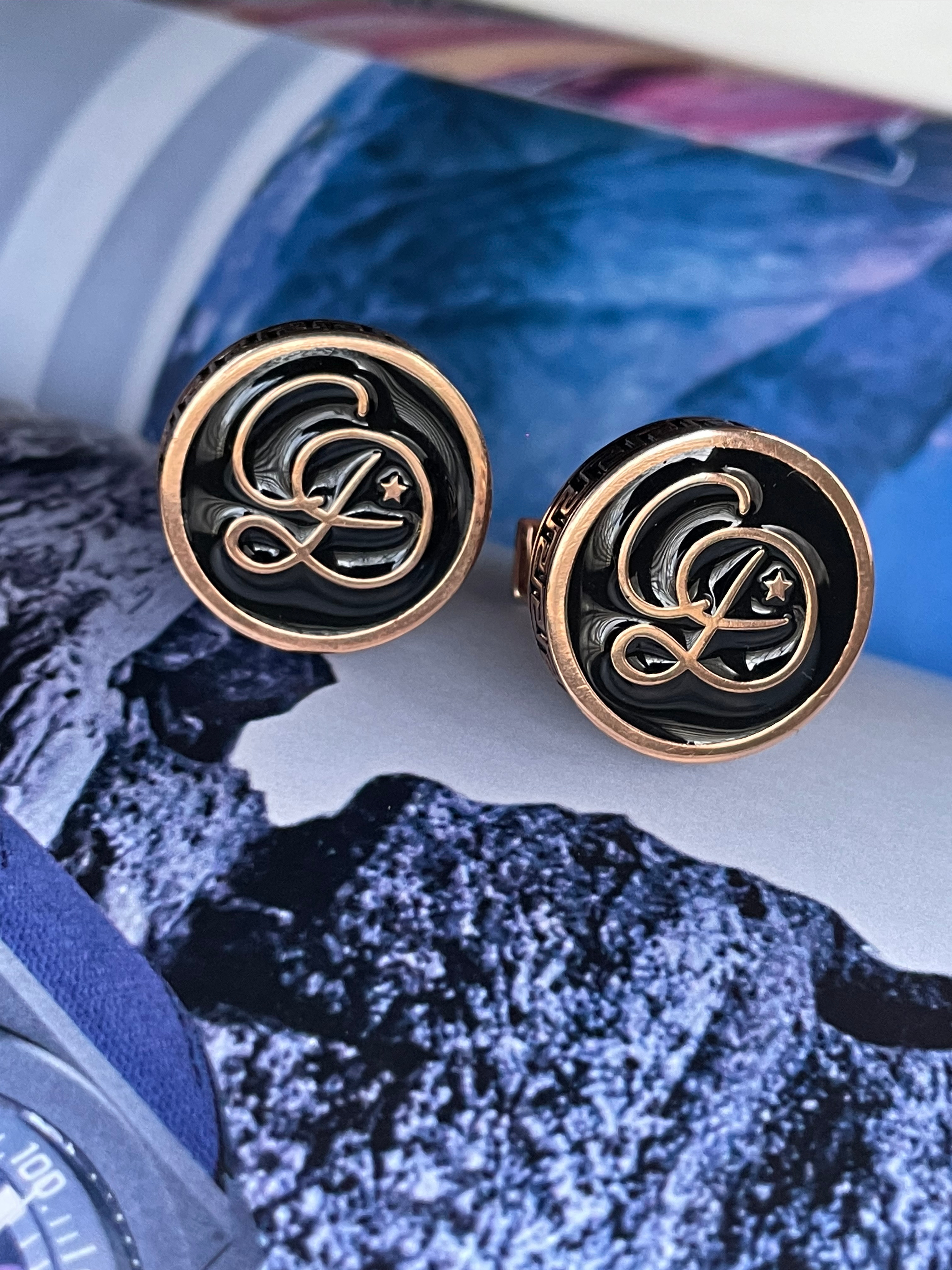 SHEERIN FOR MEN. Серебро 925 пробы, золочение. Техника холодной эмали. 