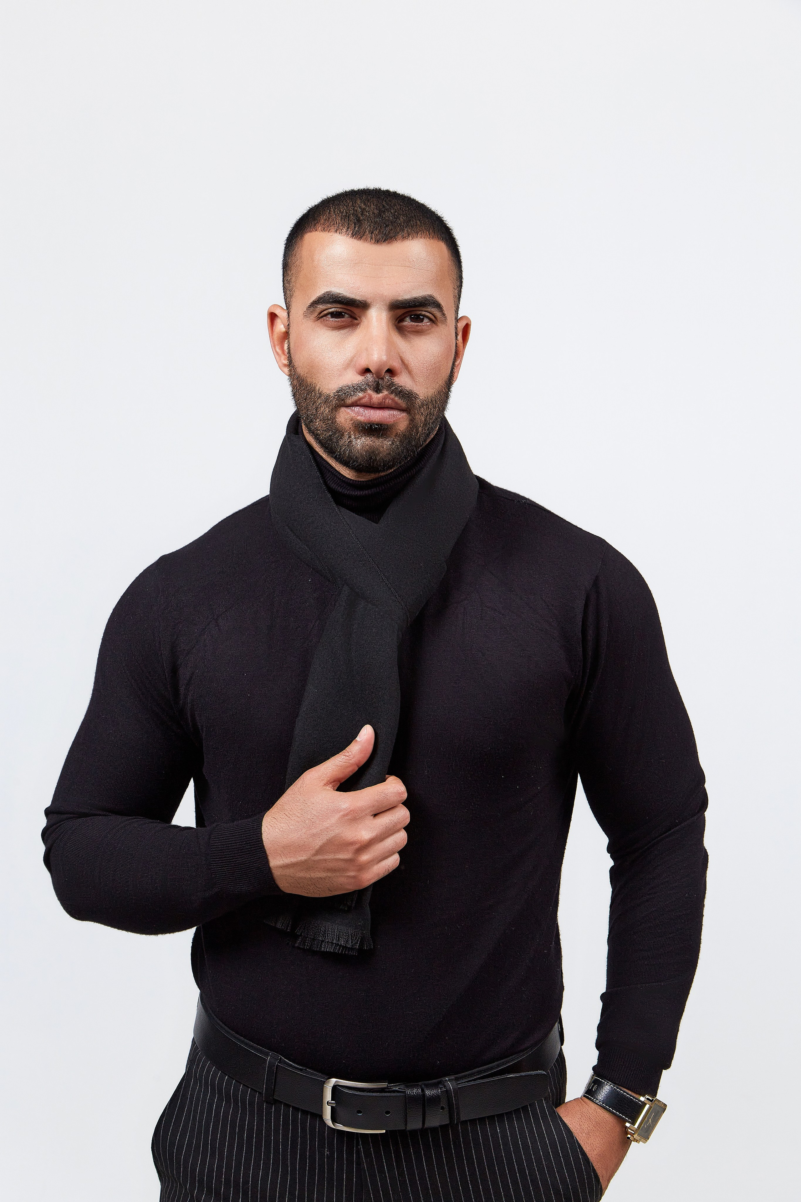 Фотосессия мужских шарфов. Фотограф Руслан Потапов в Краснодаре