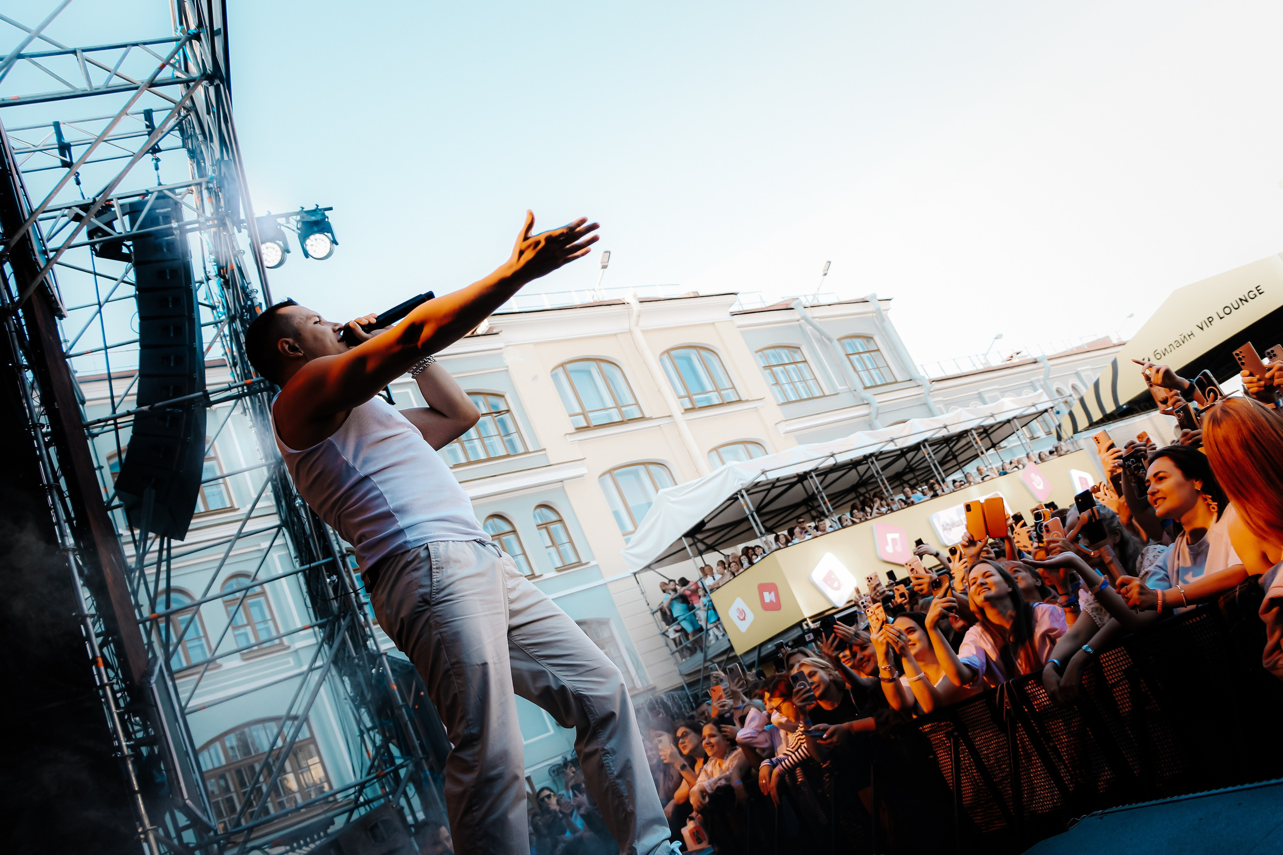 NЮ | ДВОР ГОСТИНКИ. Фотограф из Петербурга Софи Веритас Концерты и портреты