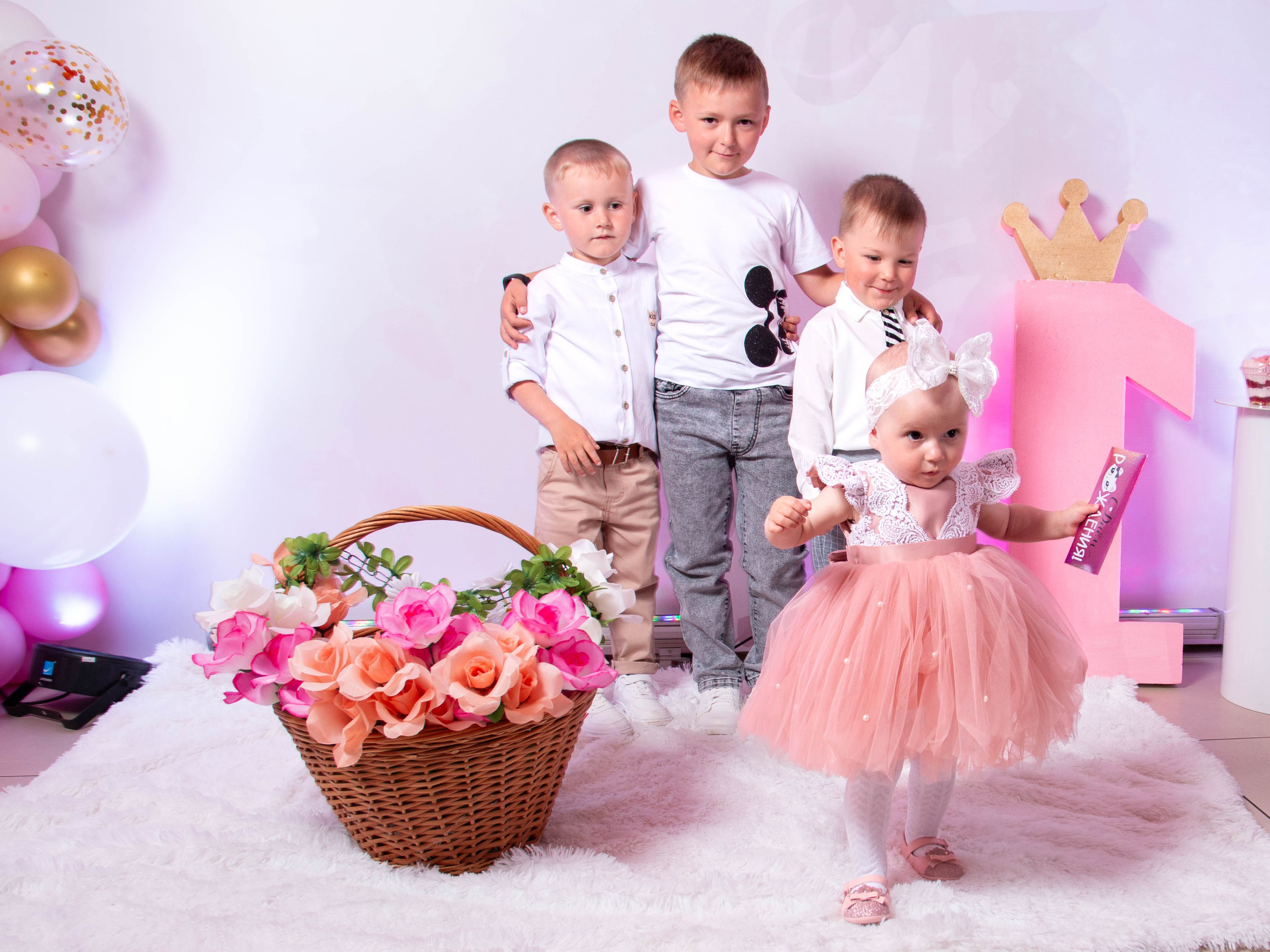 День рождения Вики Бобовниковой. Главная