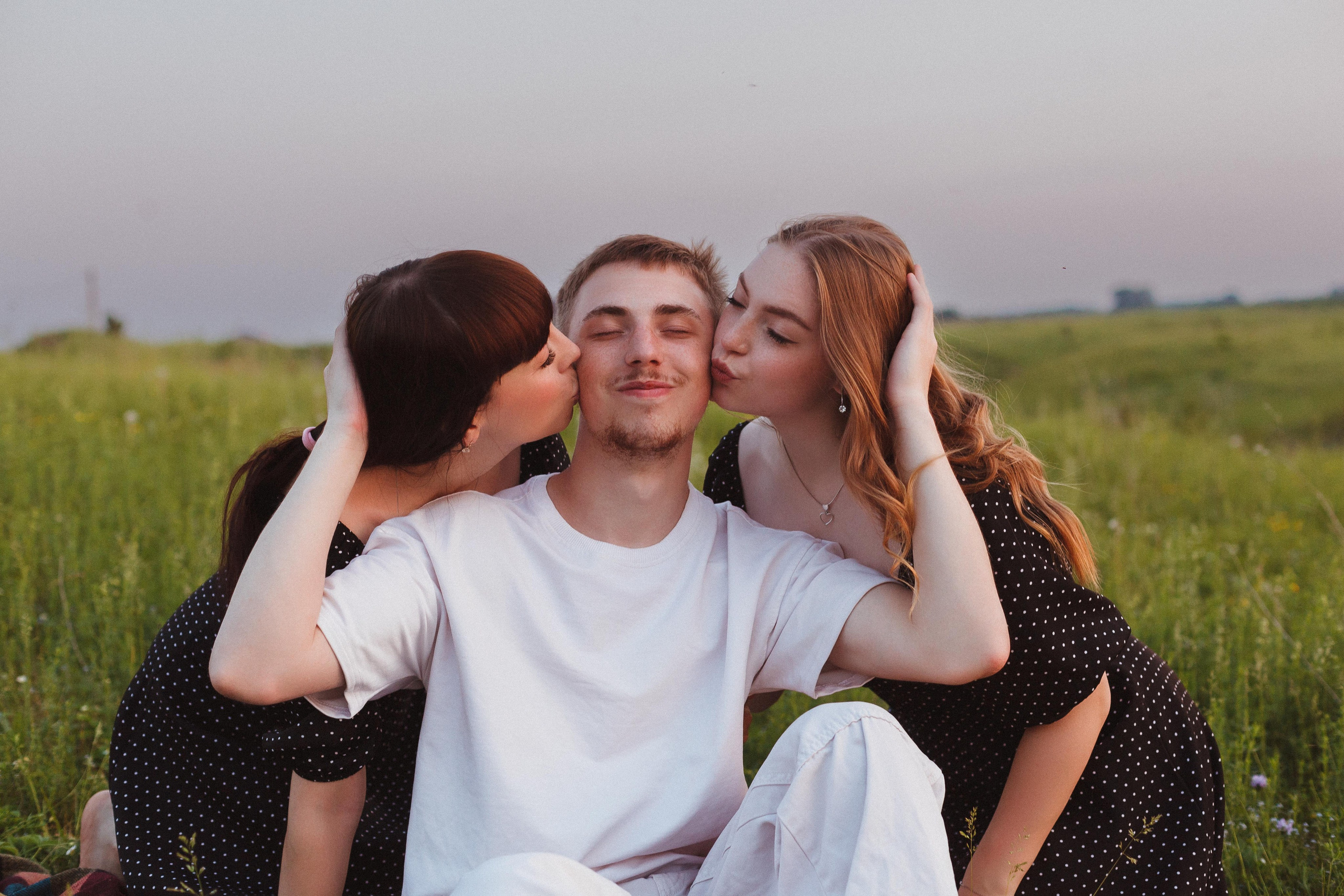 Семейная прогулка на закате. Семейный и детский фотограф в Сухом Логу Ольга Кайгородова
