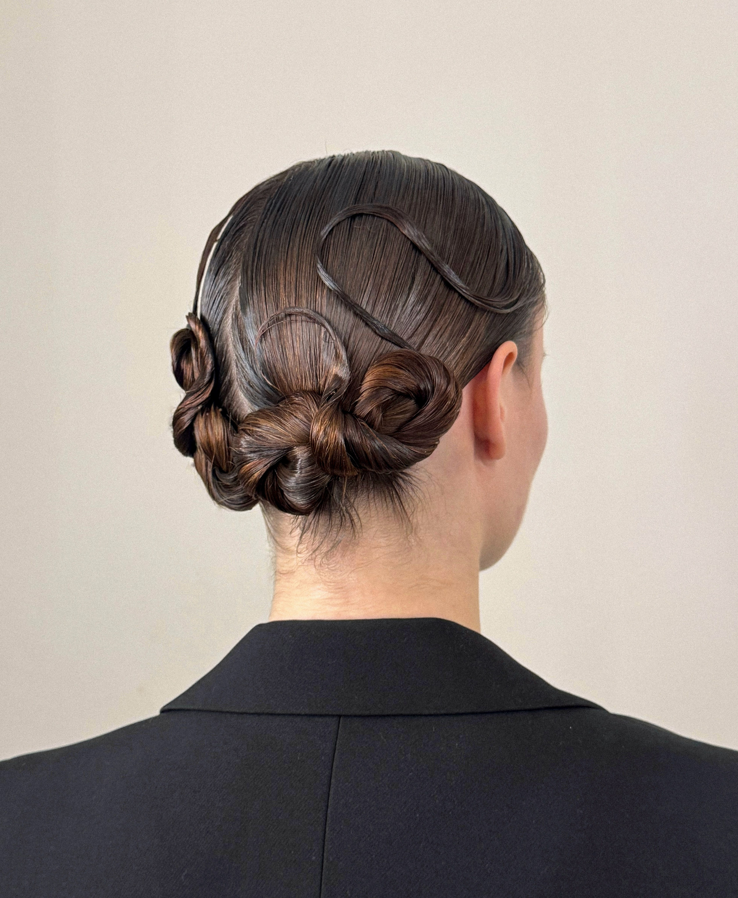 Прически. Свадебный визажист и стилист по прическам в Москве