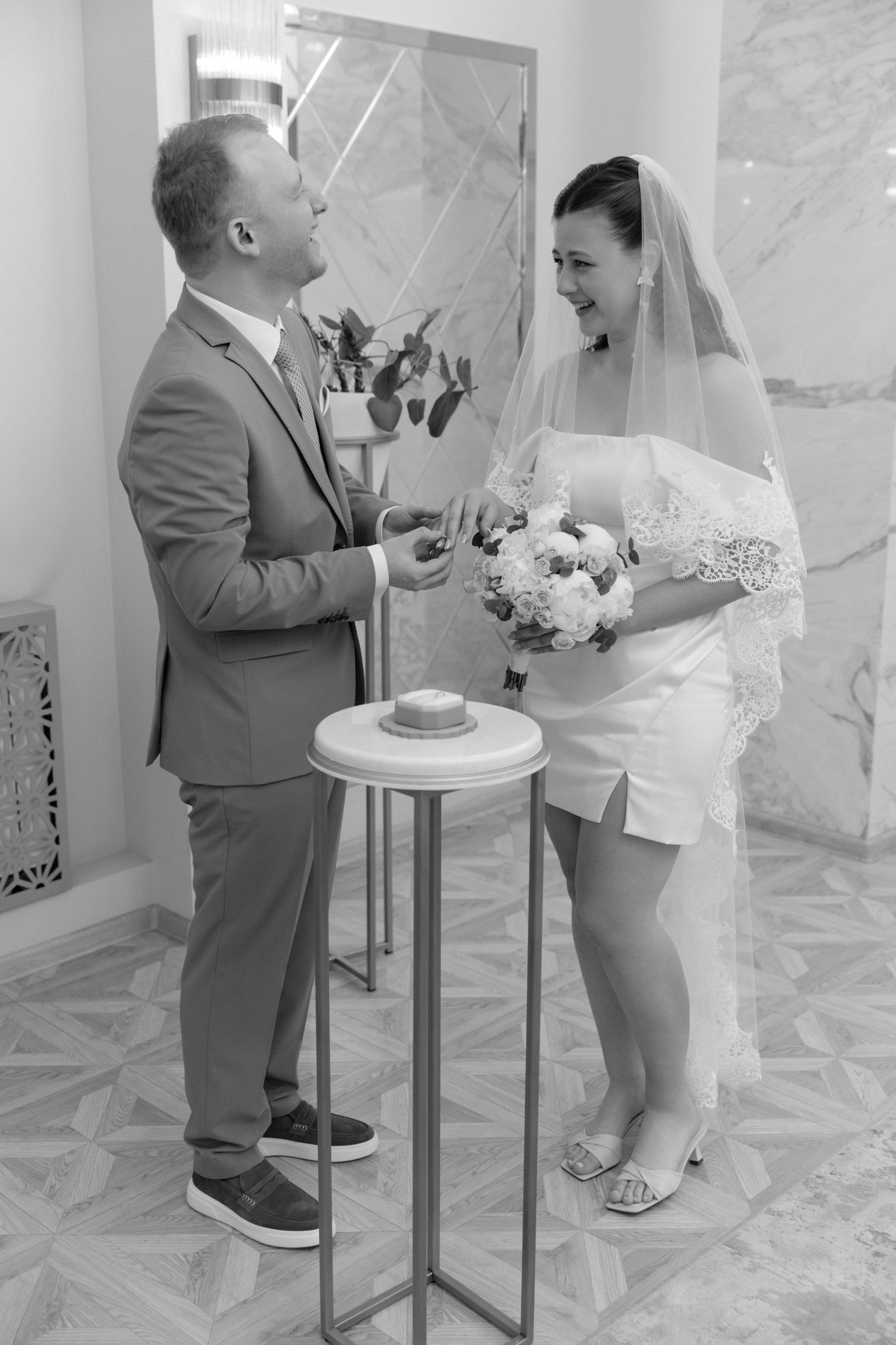 Марина и Артем — Пушкинская Библиотека. Фотограф Сергиев Посад Москва Хованская Екатерина