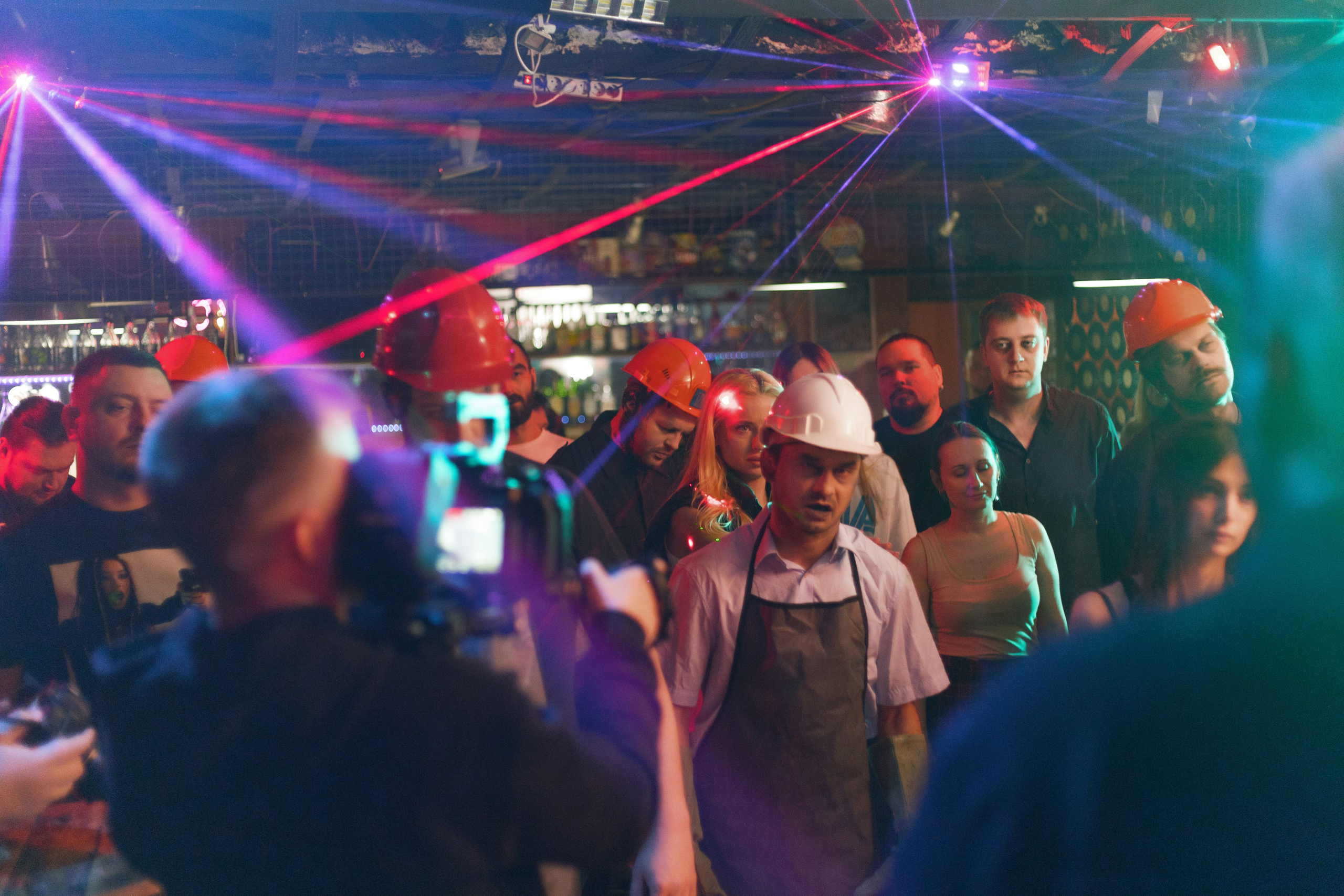 Бэкстейдж со съёмок фильма «Третья смена». Фотограф Александр Закадычный | Таганрог