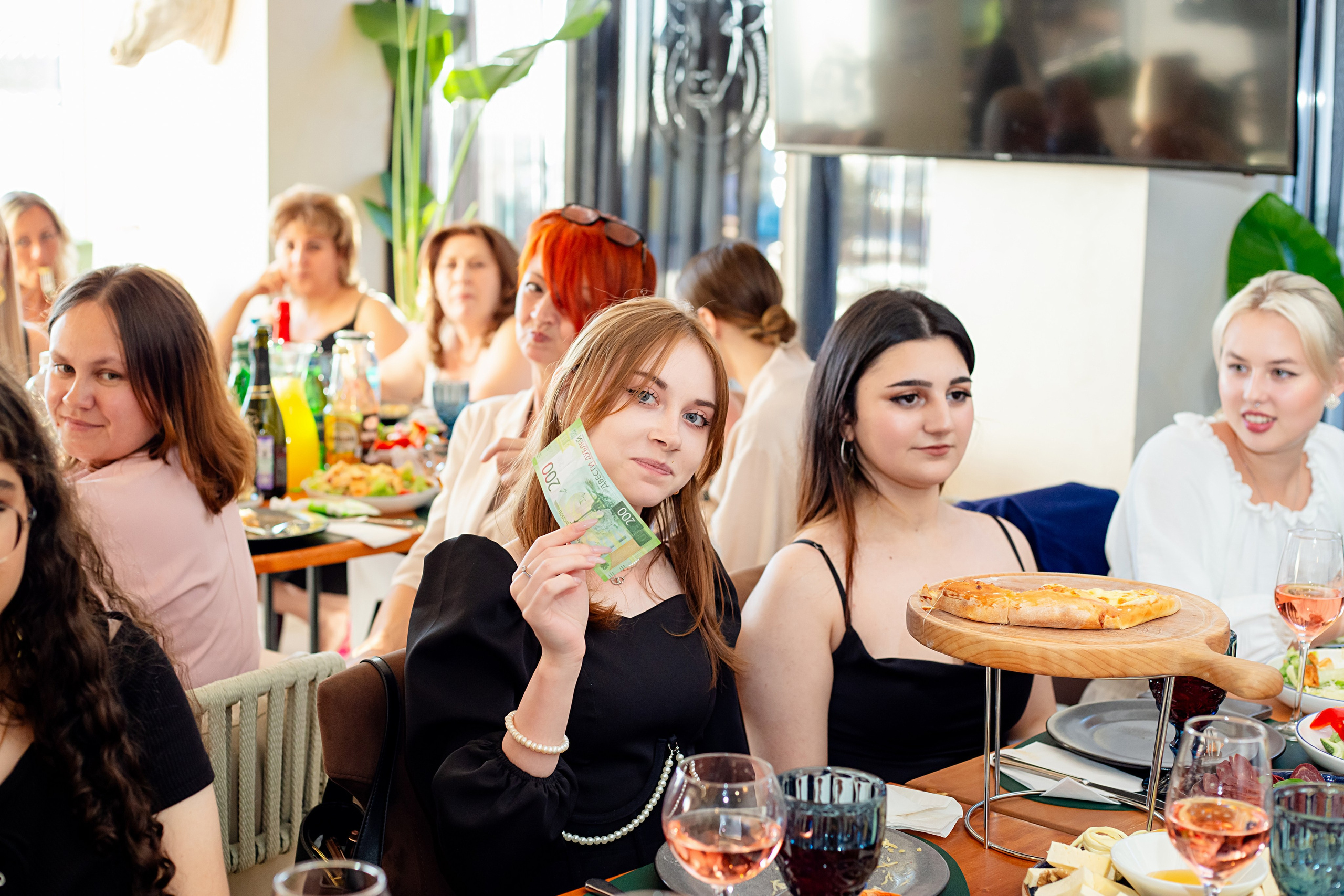 Съемки в ресторанах (свадьбы, юбилеи, выпускные вечера). Семейный и детский фотограф Марина Баладьян Сочи / Краснодар / Москва