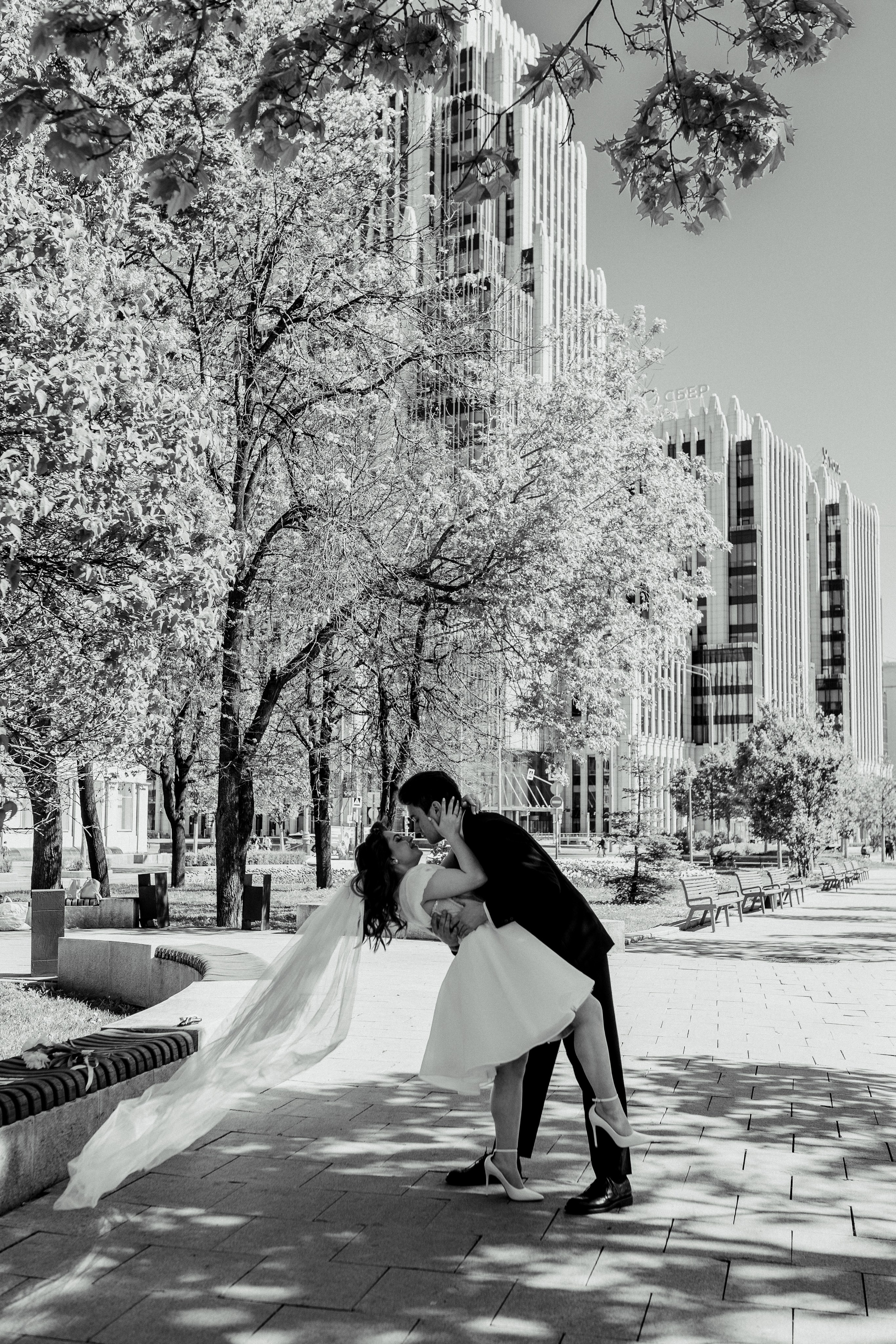 Свадебная фотопрогулка в Москве по центру города. Свадебный фотограф в Москве Анна Полушина