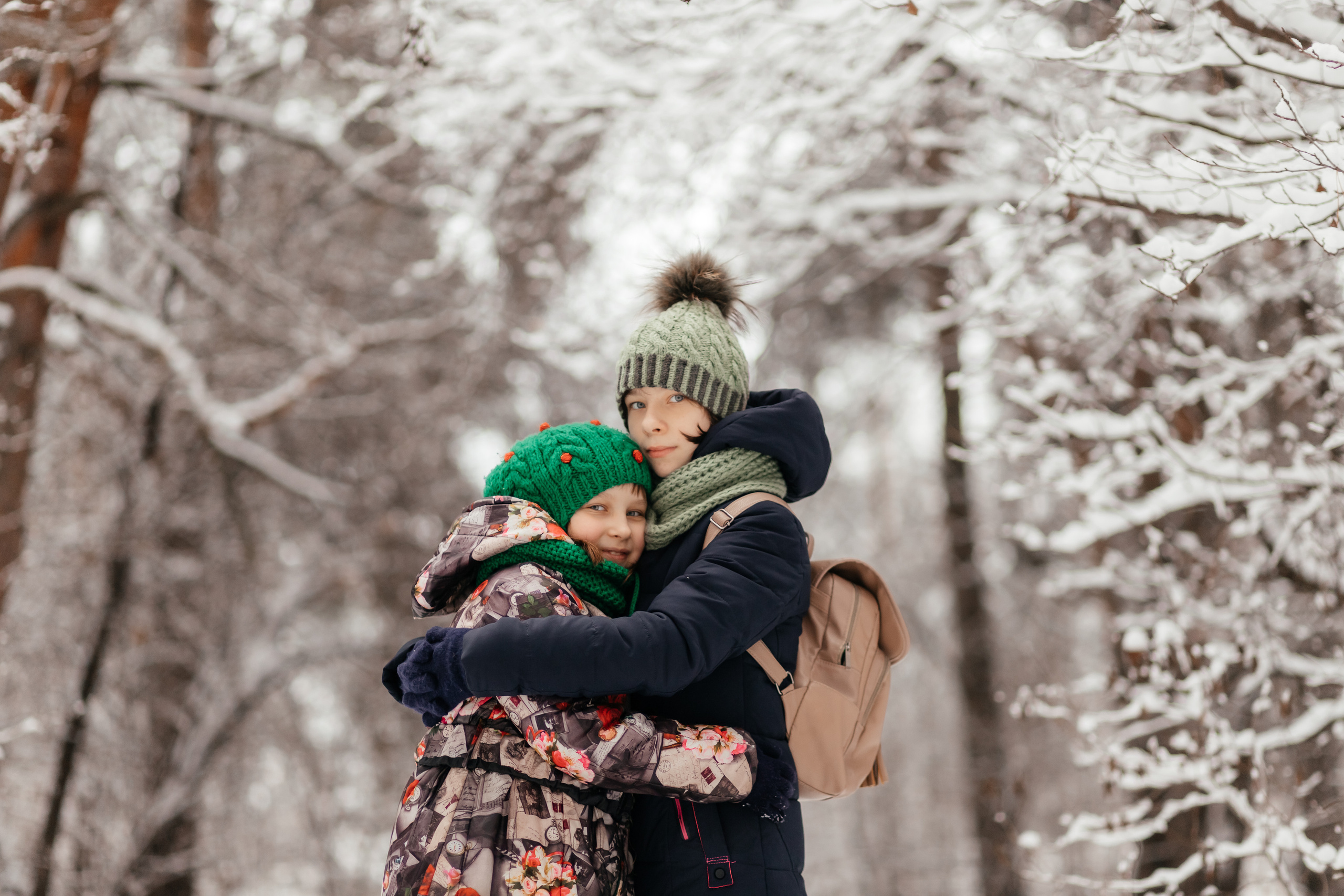 Лес. Сестрички. Семейный фотограф в Минске Приболовец Светлана