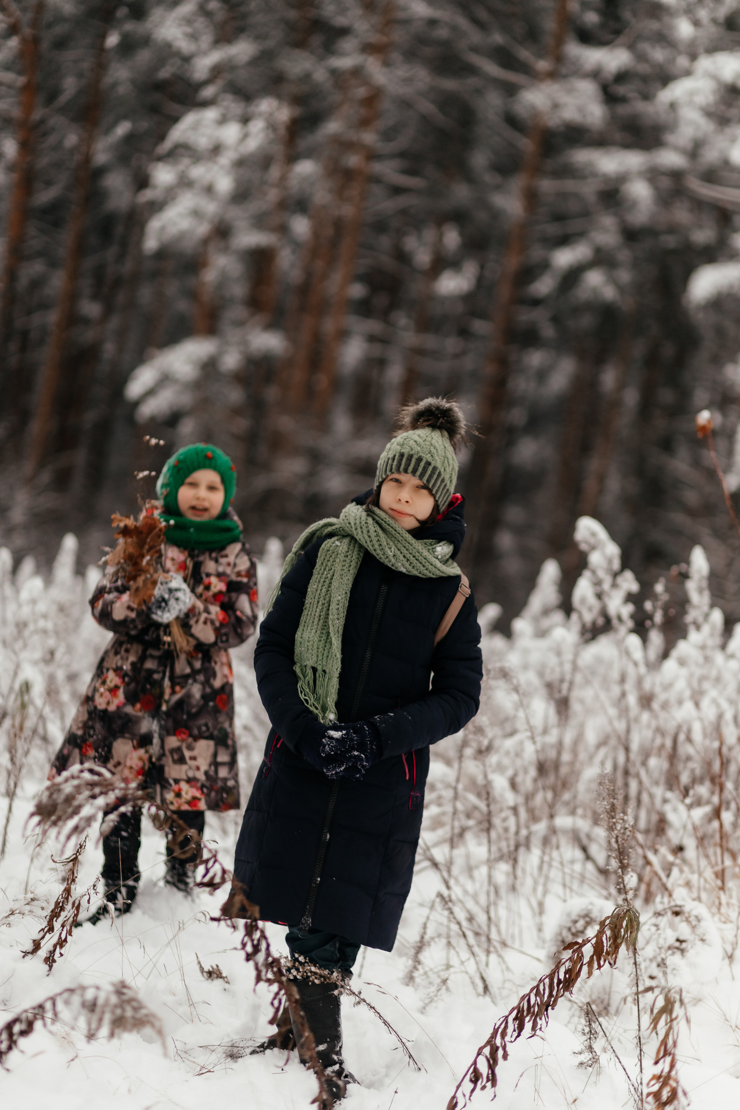 Лес. Сестрички. Семейный фотограф в Минске Приболовец Светлана