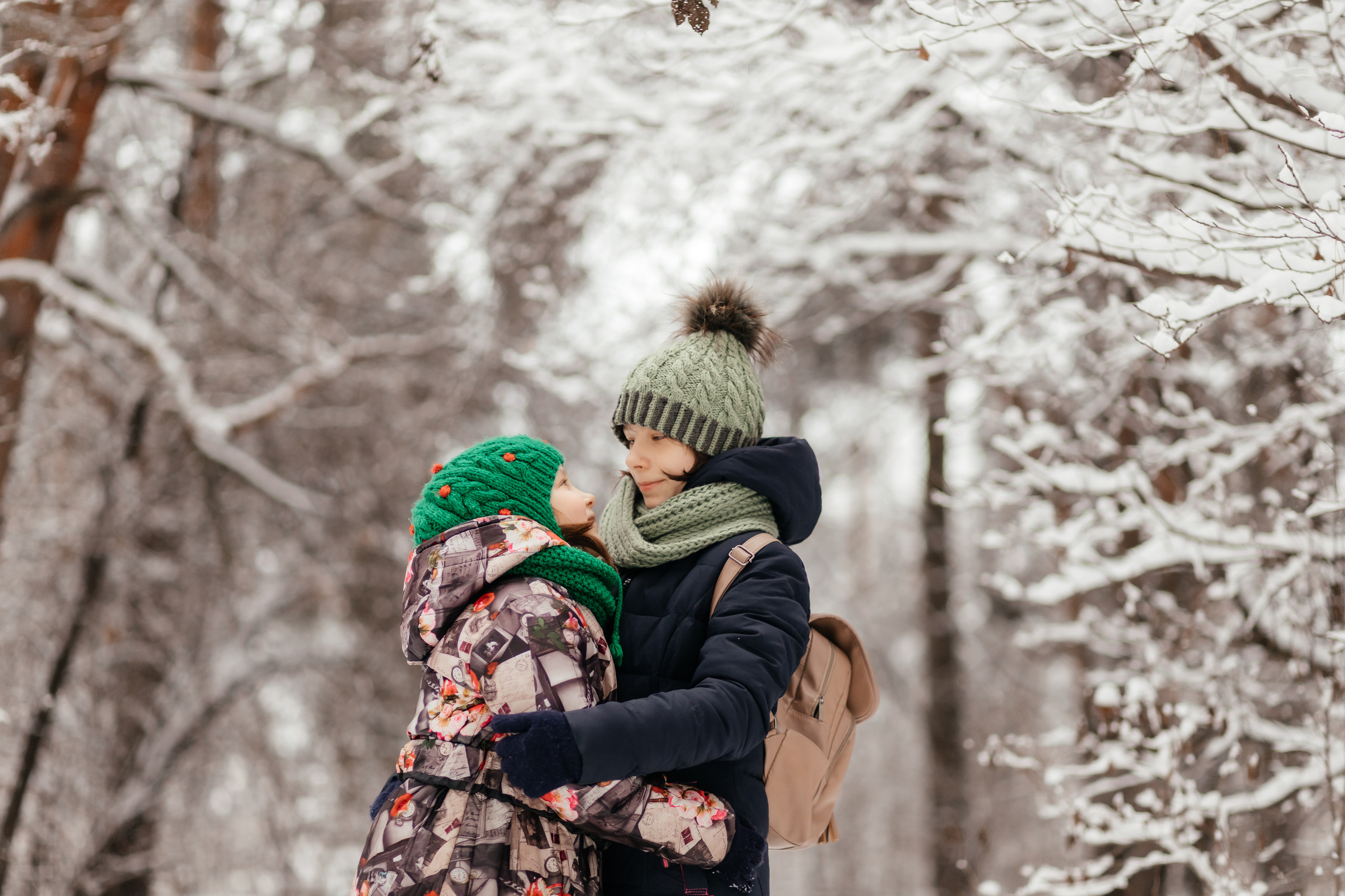 Лес. Сестрички. Семейный фотограф в Минске Приболовец Светлана