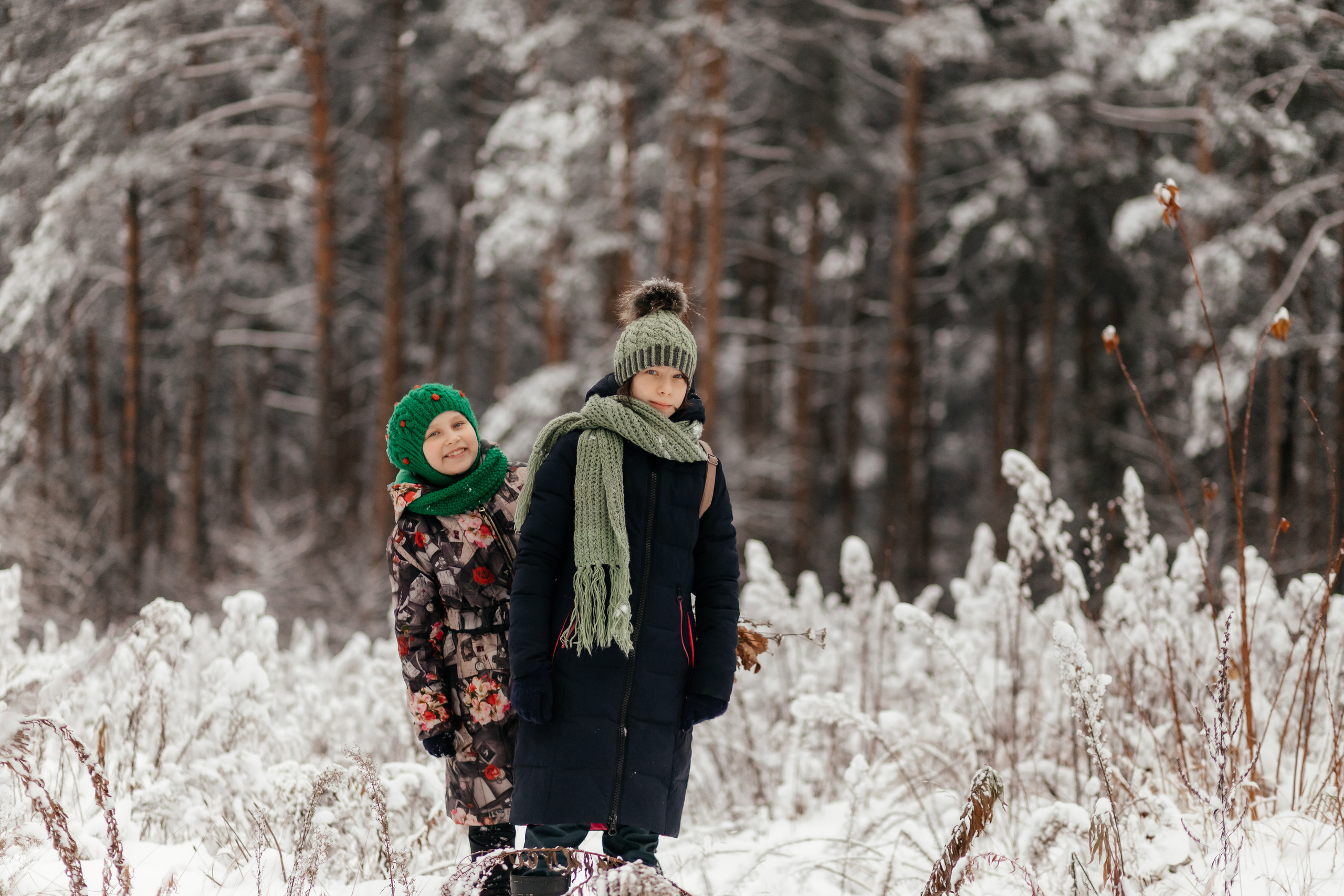 Лес. Сестрички. Семейный фотограф в Минске Приболовец Светлана