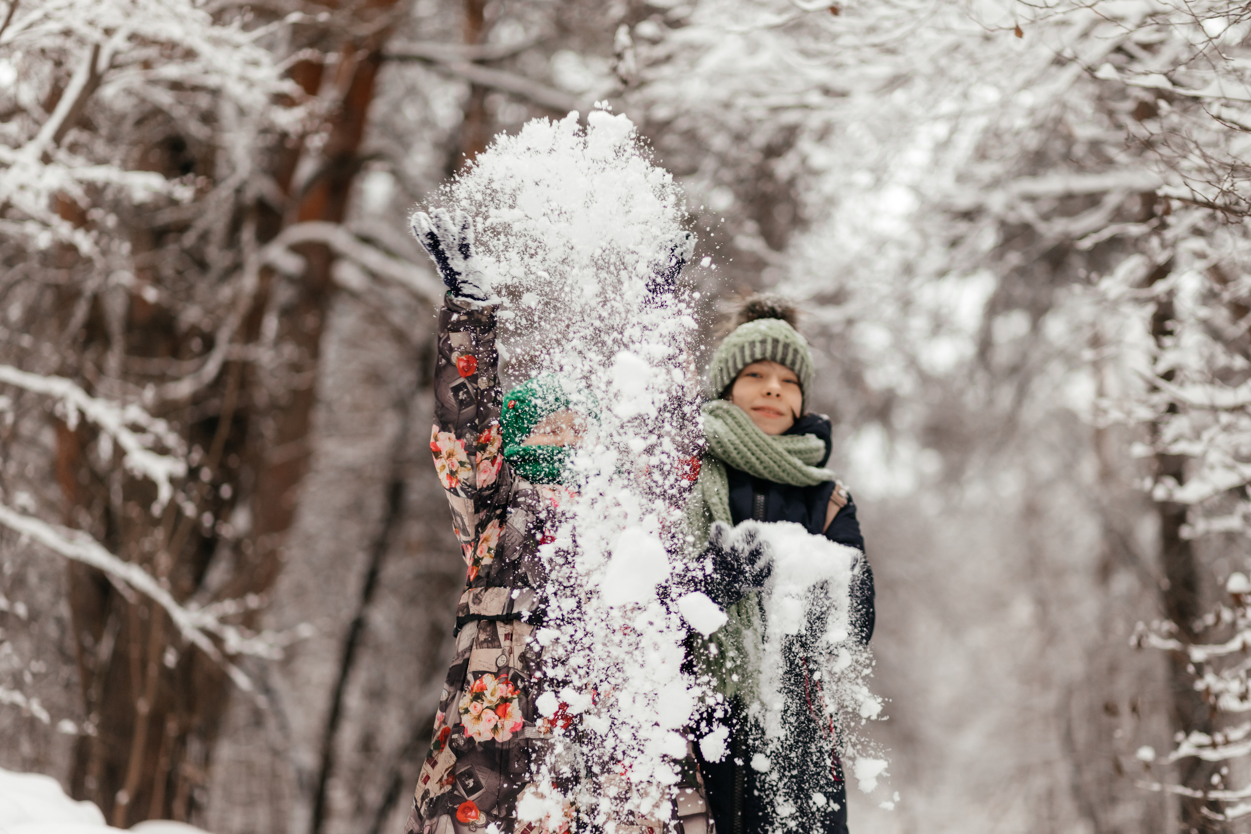 Лес. Сестрички. Семейный фотограф в Минске Приболовец Светлана