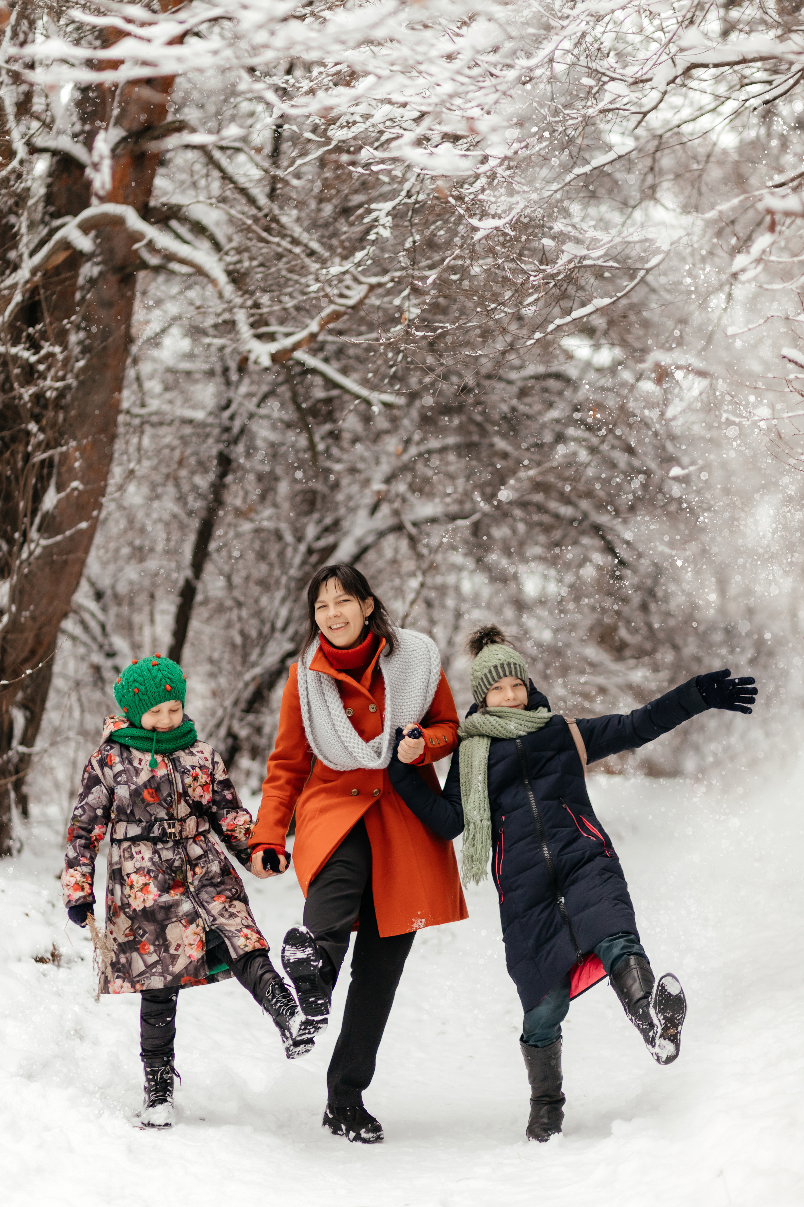 Лес. Сестрички. Семейный фотограф в Минске Приболовец Светлана