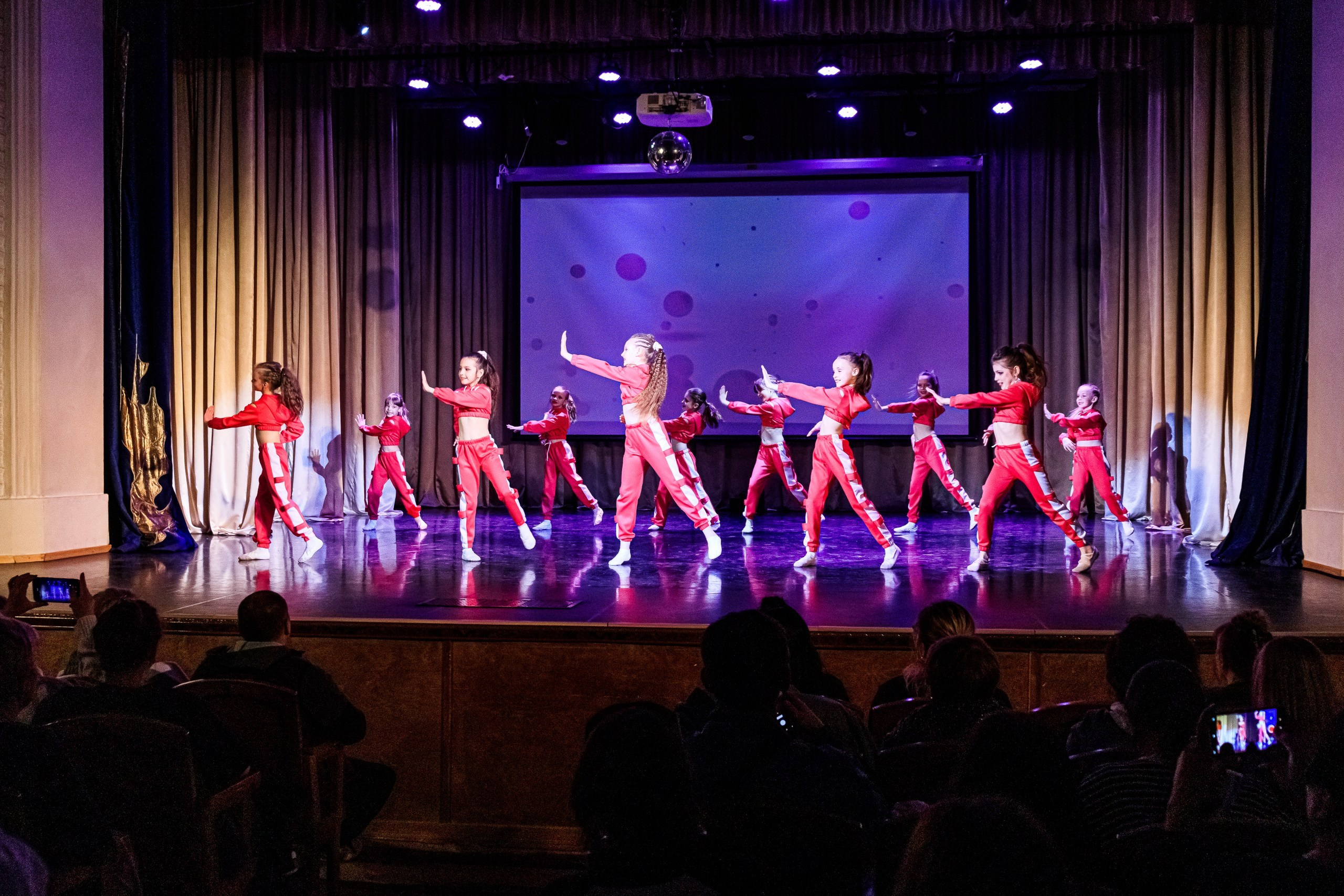 Отчётный концерт Riviera Dance. Май 2024. Фотограф — Новосибирск