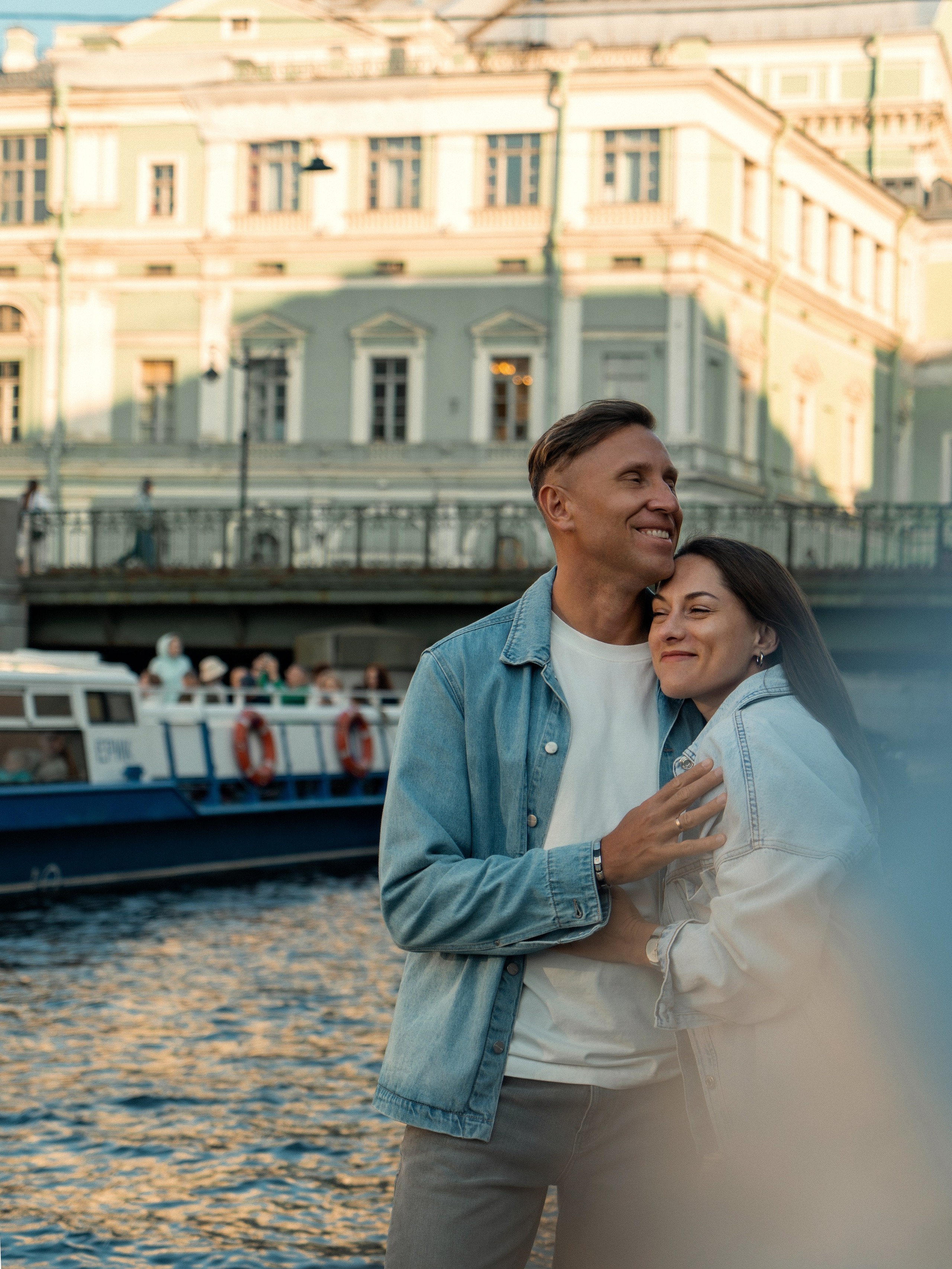 Фотосессия для пары на улицах Санкт-Петербурга (Love Story). Светлана Гопанюк. Портретный фотограф. Санкт-Петербург. СПб