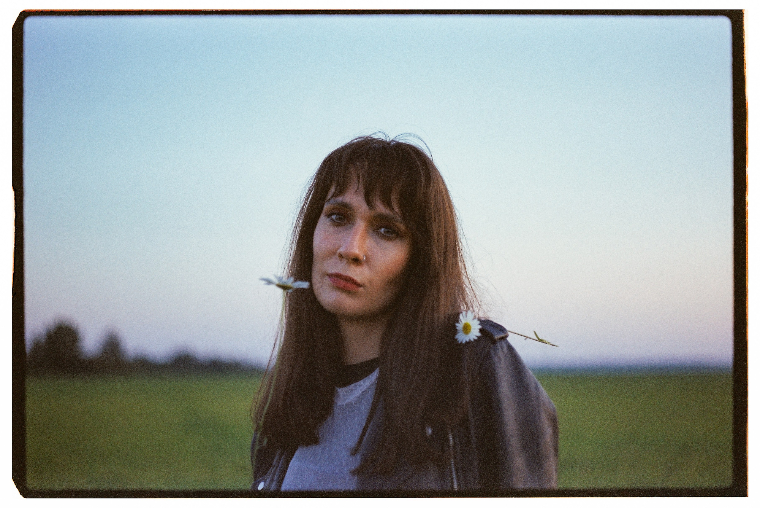 Портретная фотосессия на плёнку 35 мм на ферме в Санкт-Петербурге. Светлана Гопанюк. Портретный фотограф. Санкт-Петербург. СПб