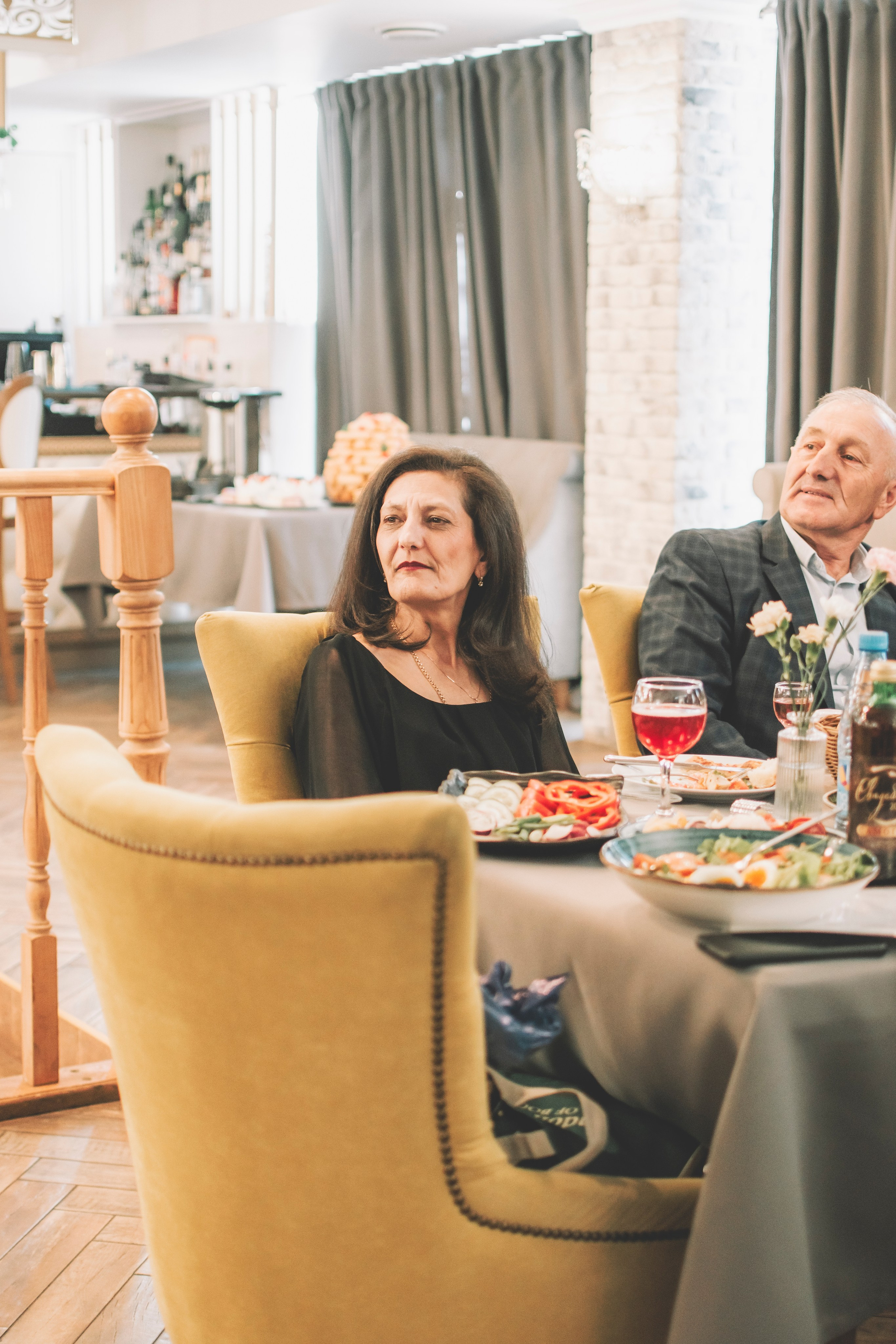 26.04.2025 (Фотосессия, роспись в Онии + фото с банкета). Семейный и свадебный фотограф Губкинский и Ставрополь