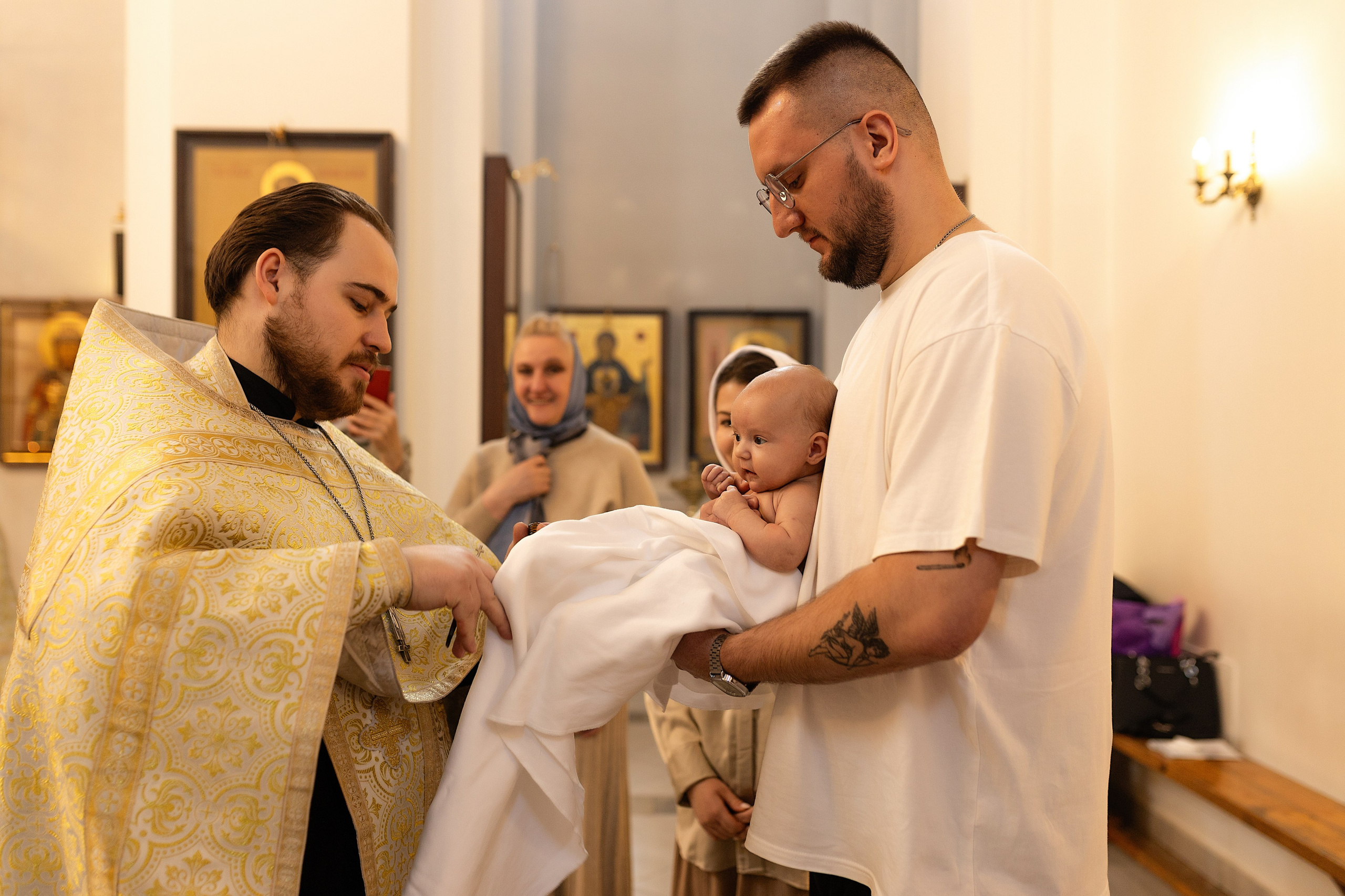 Таинство крещения Алисы. Фотограф в Железнодорожном и Балашихе