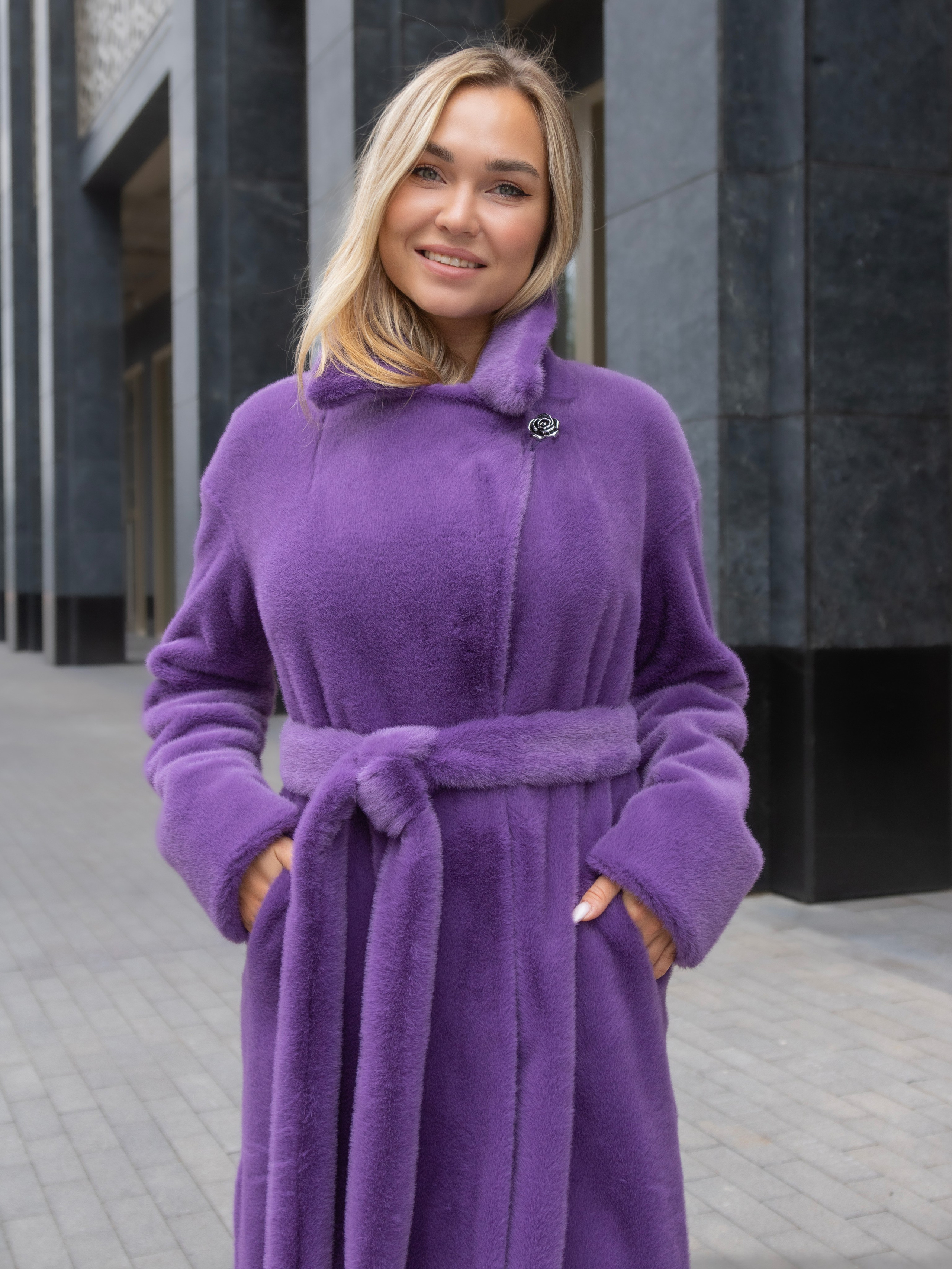 Шубы и пальто STREET. Фотостудия для Wildberries Ozon