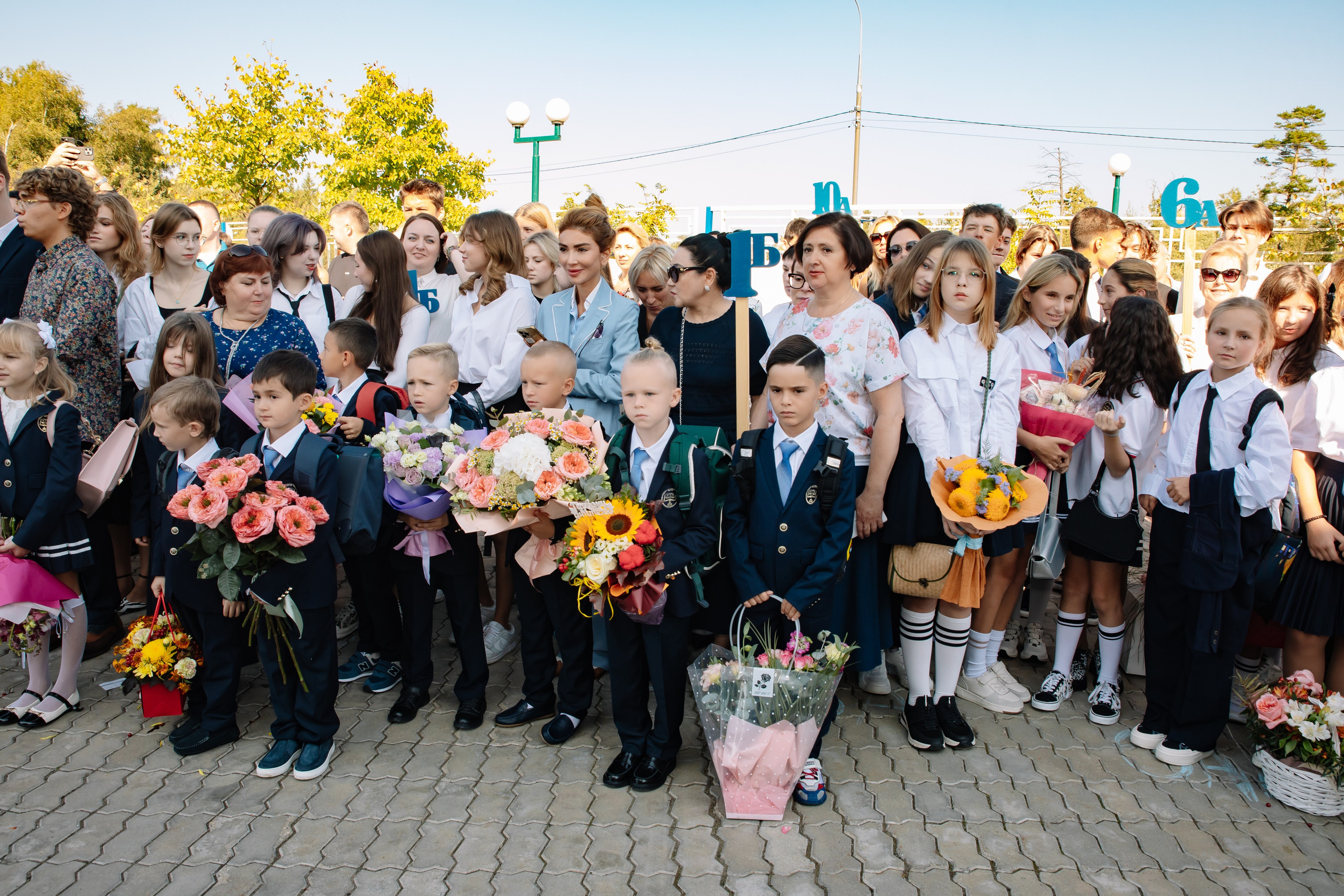 Линейка 1Б Школа Права и Экономики. Фотограф в Москве Яна Полосина