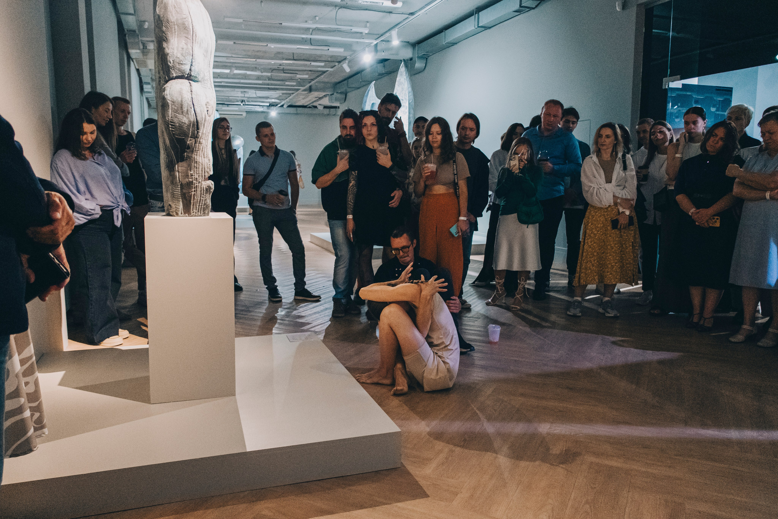 Перформанс в галерее. Фотограф в Иркутске Анна Мирошникова