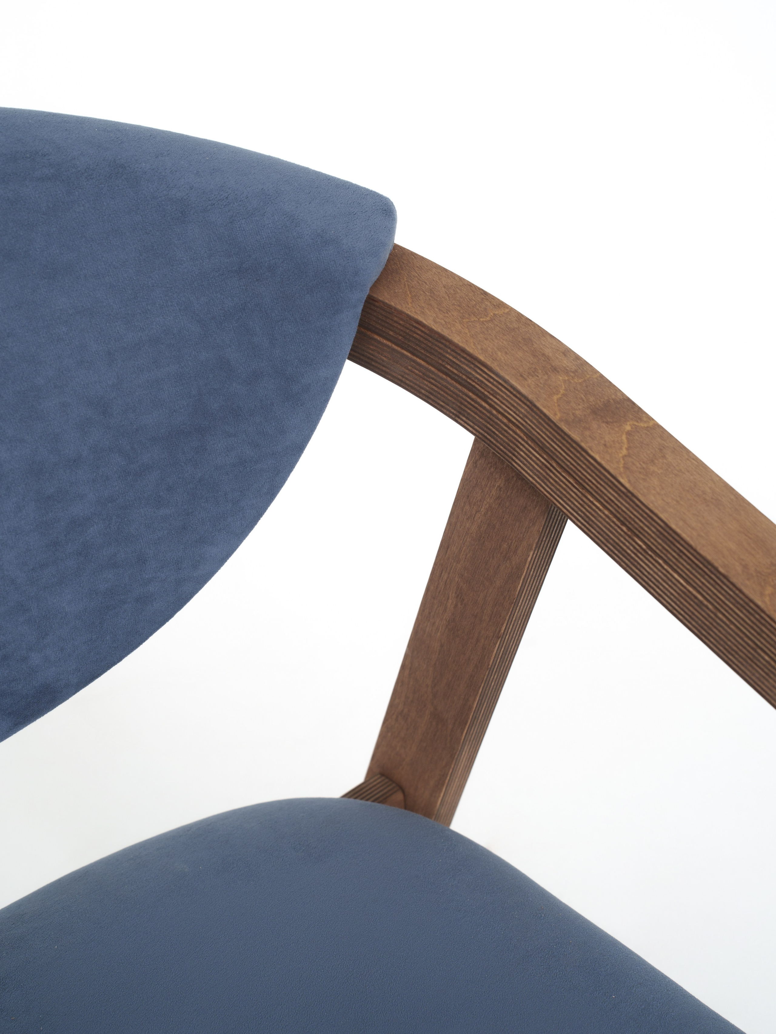 Столы и стулья для маркетплейсов. Иван Упоров — фотограф, рилсмейкер чебоксары