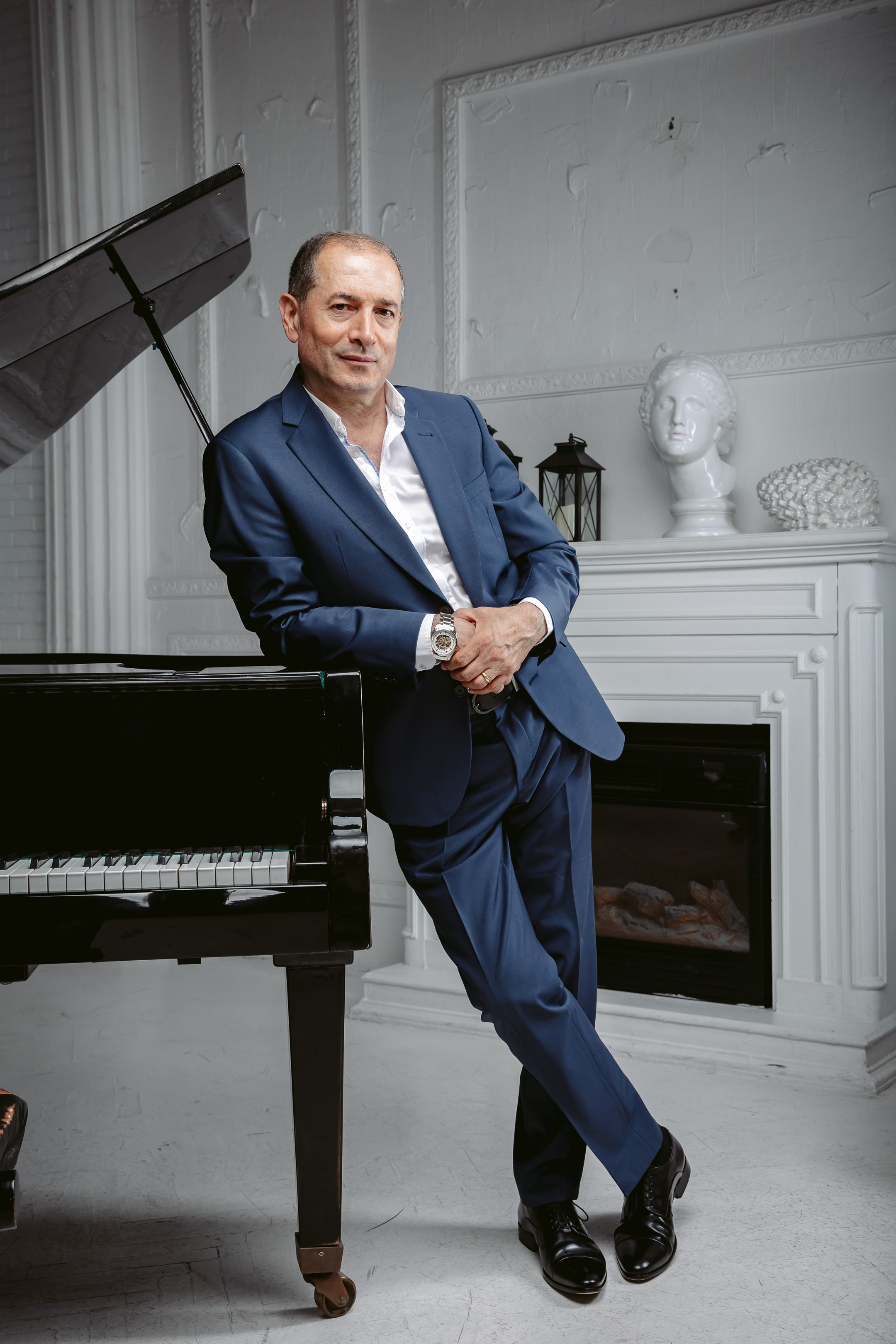 Композитор. Свадебный Фотограф в Москве Гор Магтагян