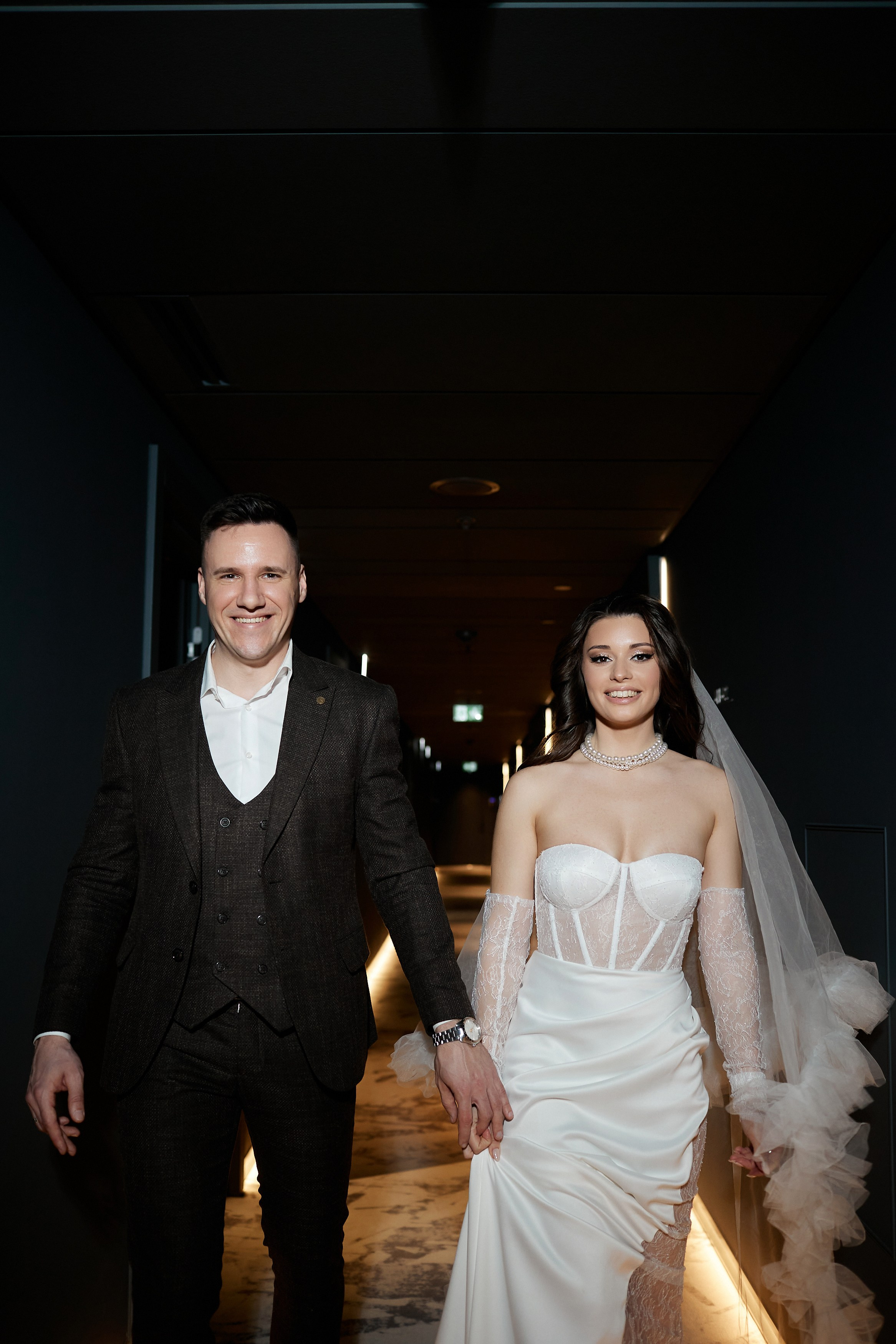 Кристина и Олег в отеле. Свадебный фотограф Москва Калуга