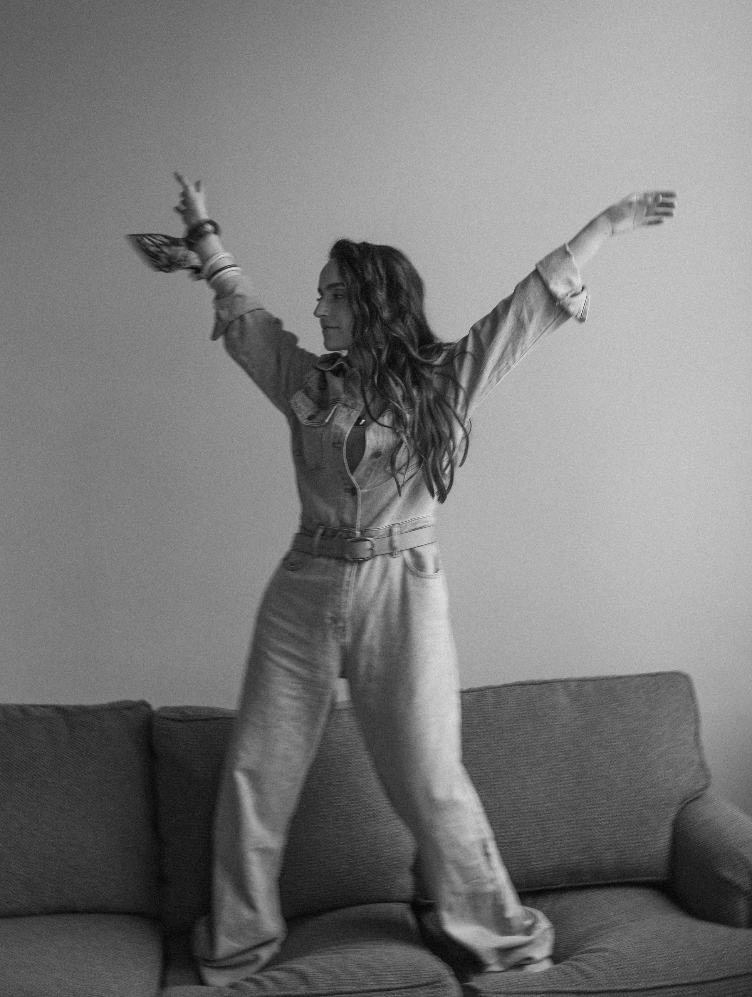 Александра. Главная