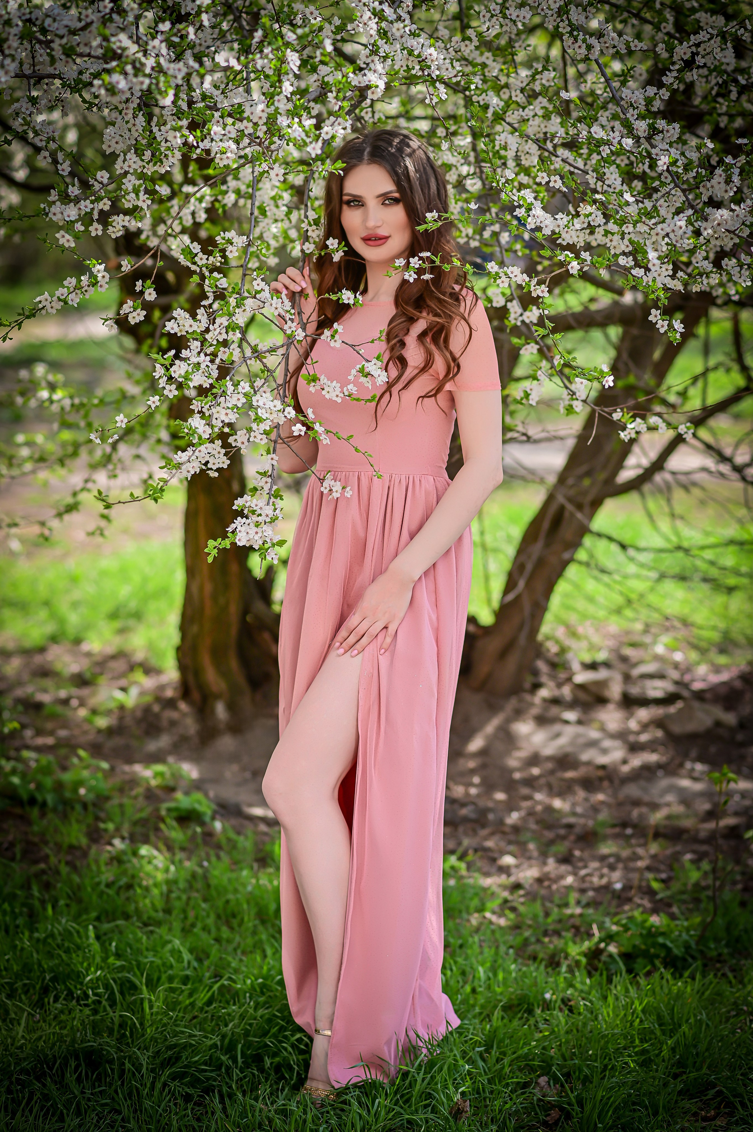 Весна. Съемка в цветении. Семейный и свадебный фотограф в Донецке Донская Анастасия