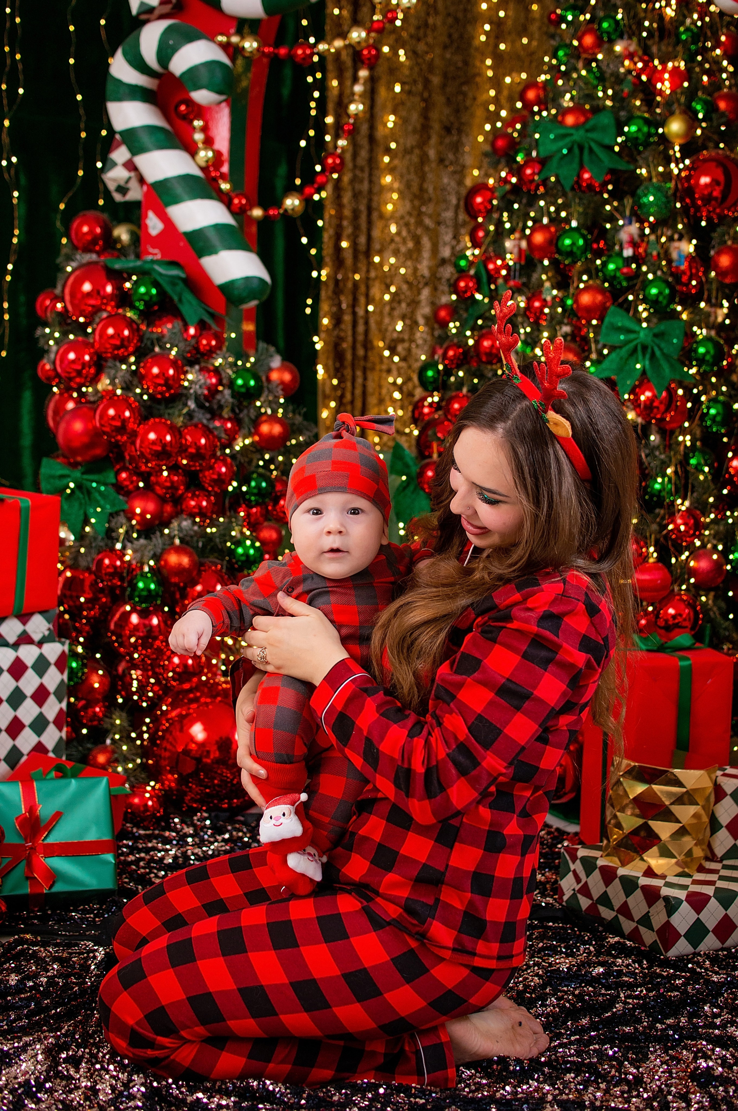 Анонс новогодней съёмки 2023-2024 для Льва и Марии. Фотограф новорожденных Краснодар Малышенко Надежда