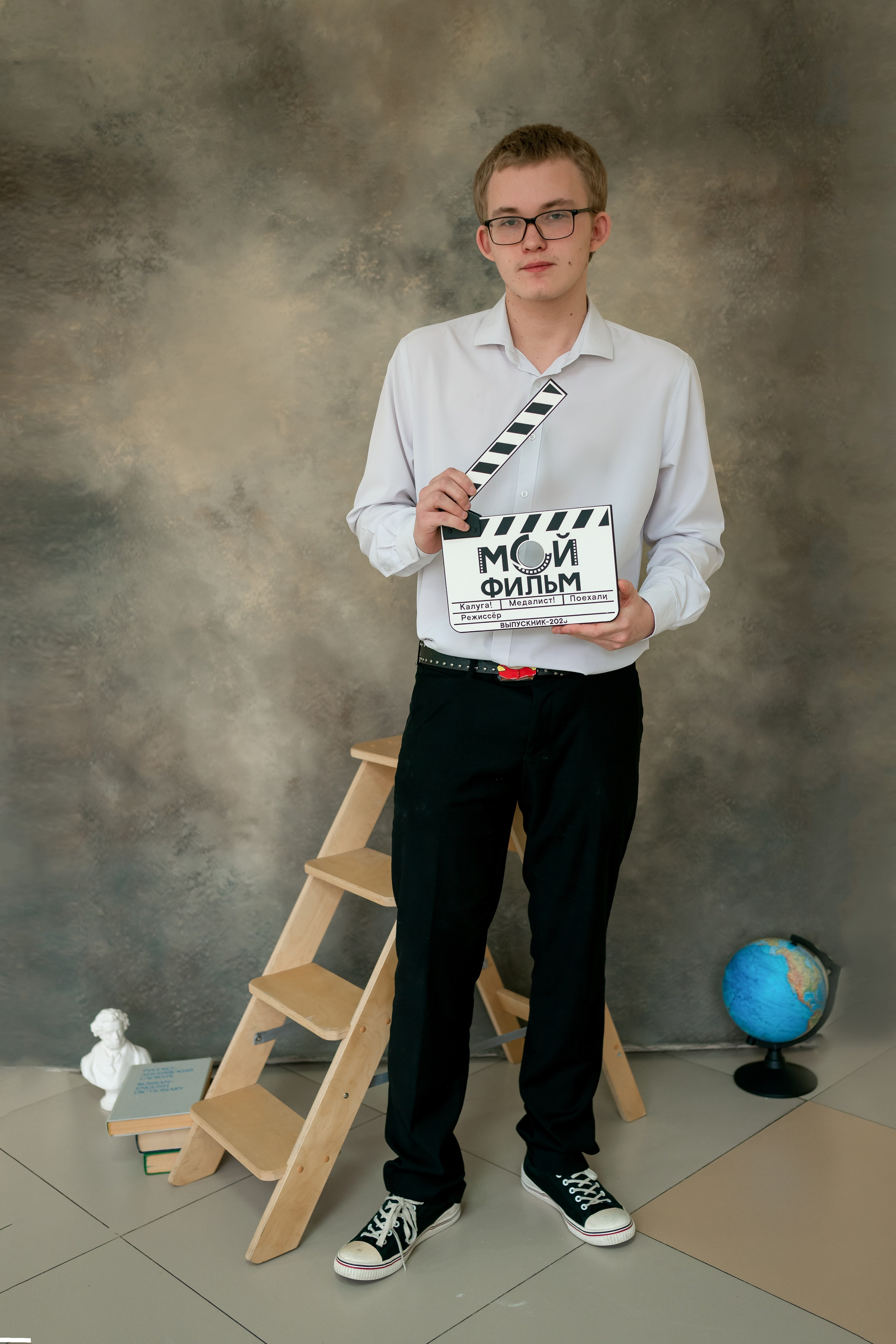 Фотографии для старших классов. Фотограф новорождённых, семейный, школьный в городе Калуге Евгения