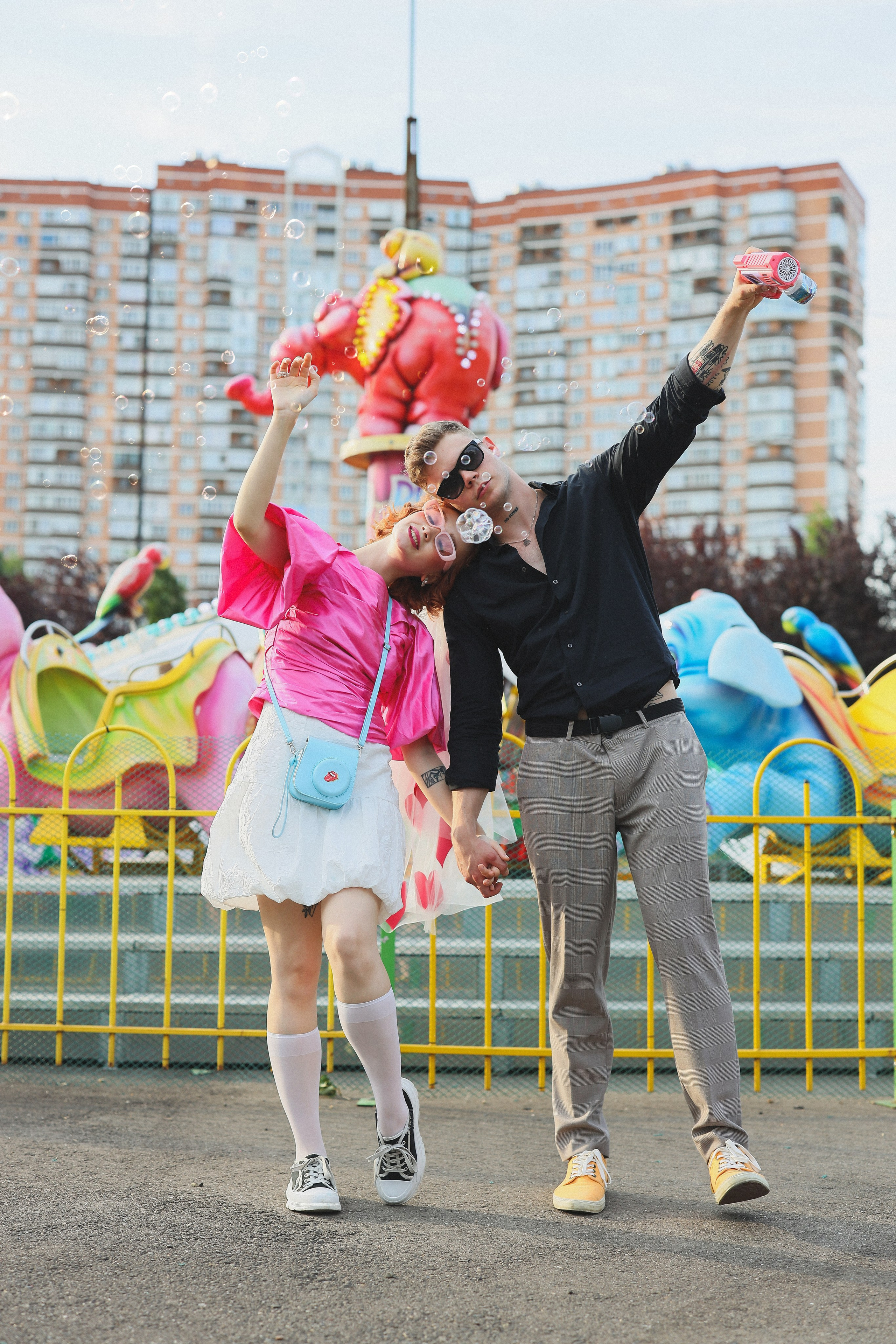 Свадебная фотосессия в парке аттракционов. Свадебный и семейный фотограф в Абхазии Жанна Соснина
