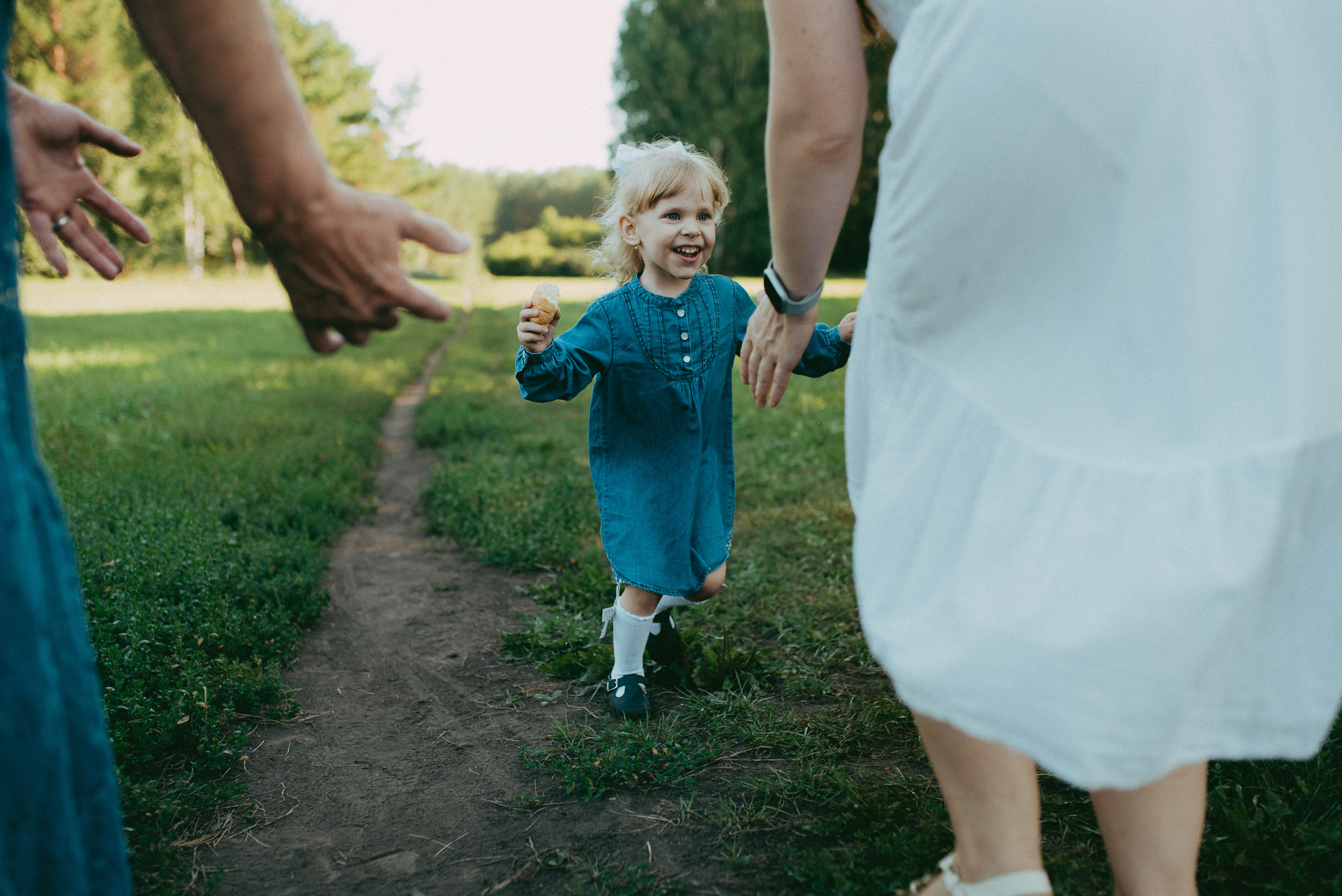 Ира, Верочка и любимая бабушка Валя. Семейный и детский фотограф в Новосибирске и Краснообске — Анна Ким