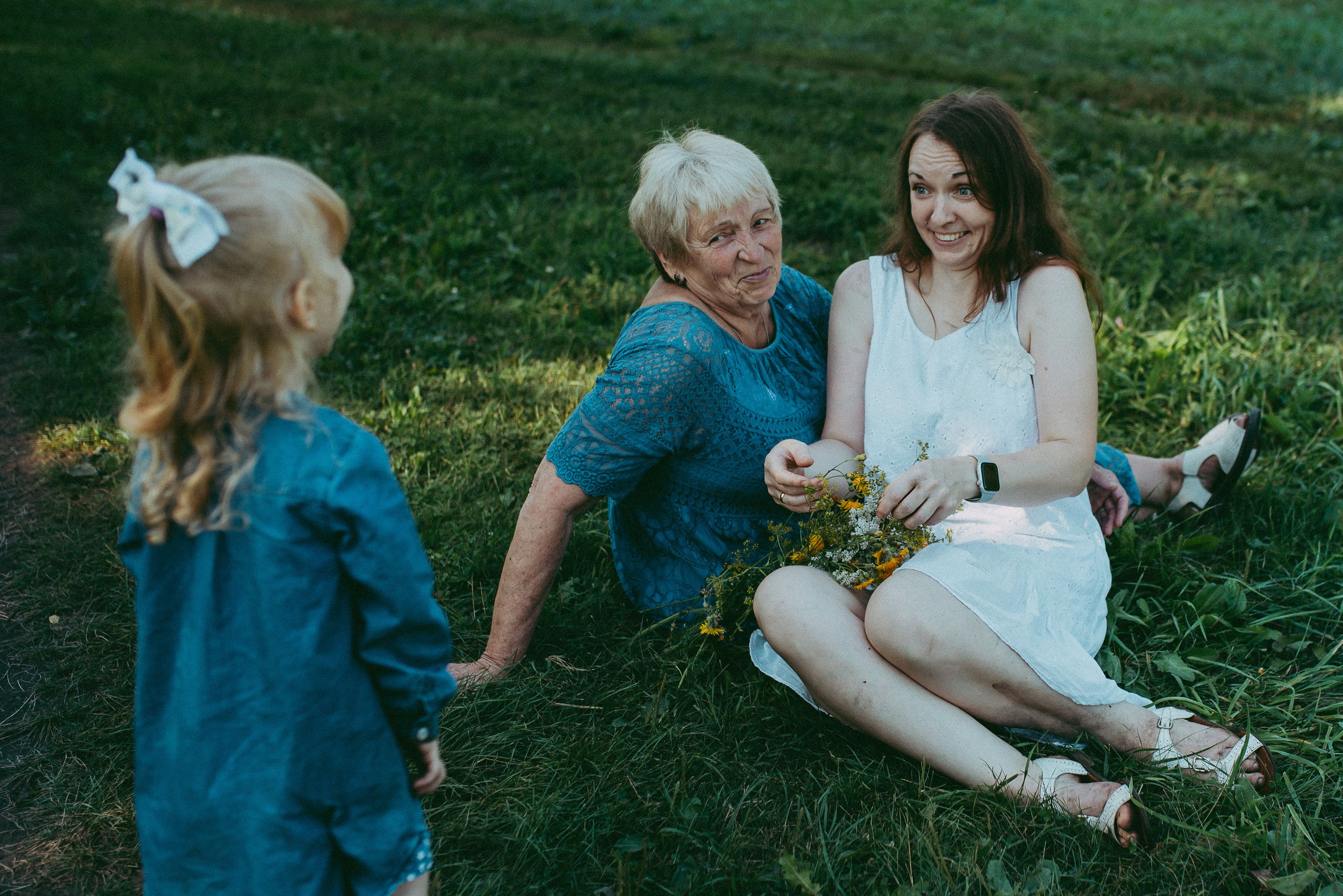 Ира, Верочка и любимая бабушка Валя. Семейный и детский фотограф в Новосибирске и Краснообске — Анна Ким