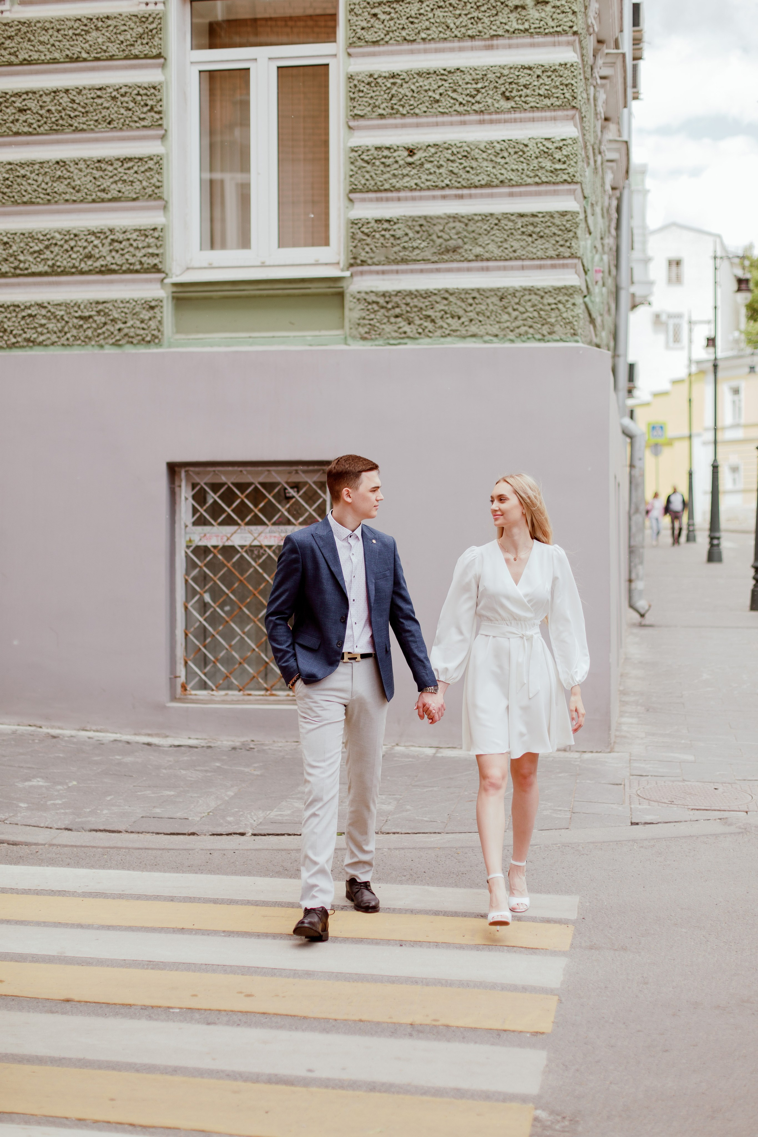 Свадебная прогулка в Москве по улочкам Китай-Города, фотограф на Свадьбу