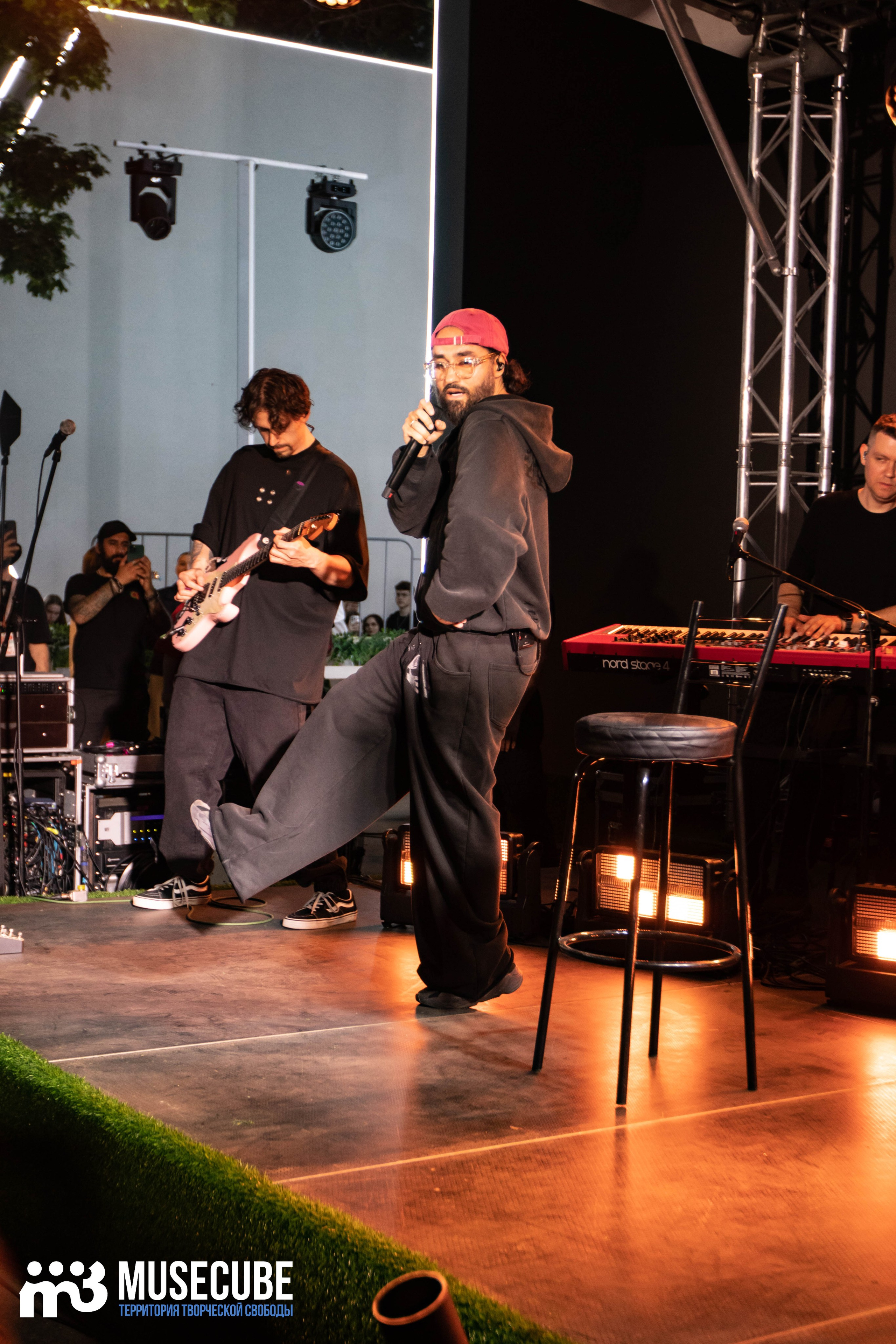 МОТ. Концертный фотограф