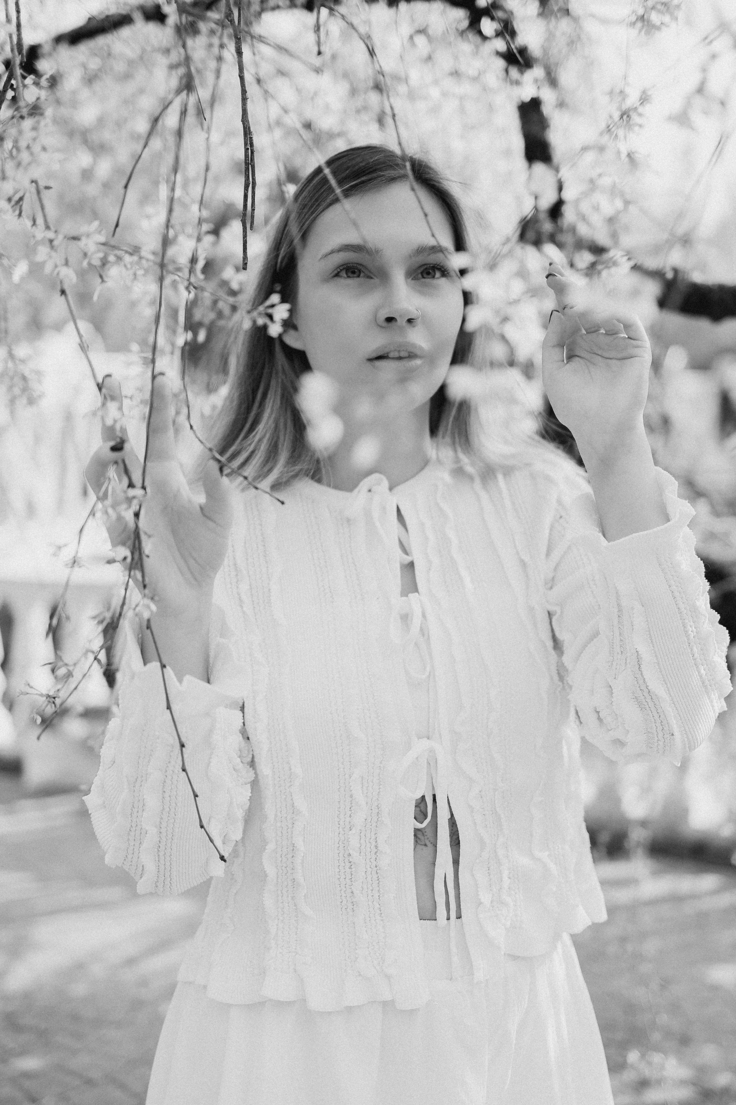 Света в сакуре. Фотограф Сочи Адлер Сириус Красная поляна Олеся Минив