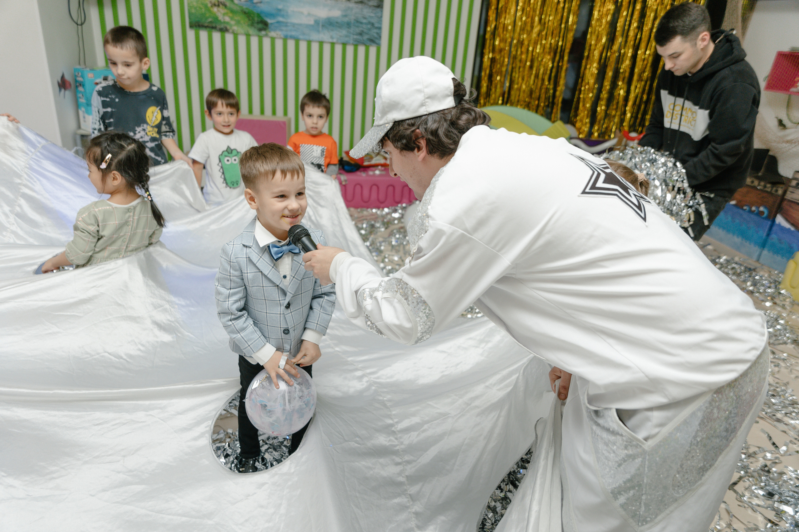 Доминик. Главная