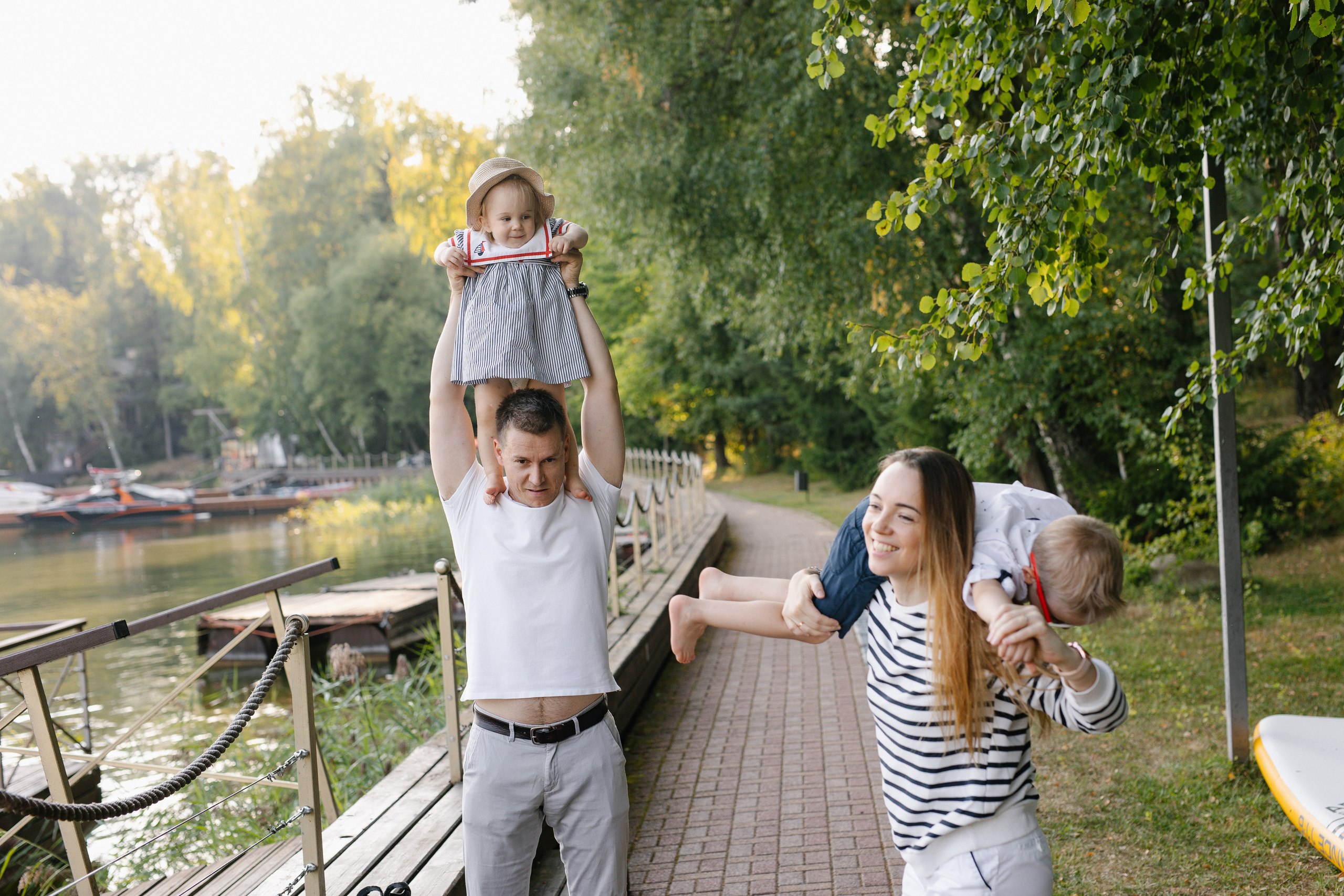 Анюта-Володя. Главная