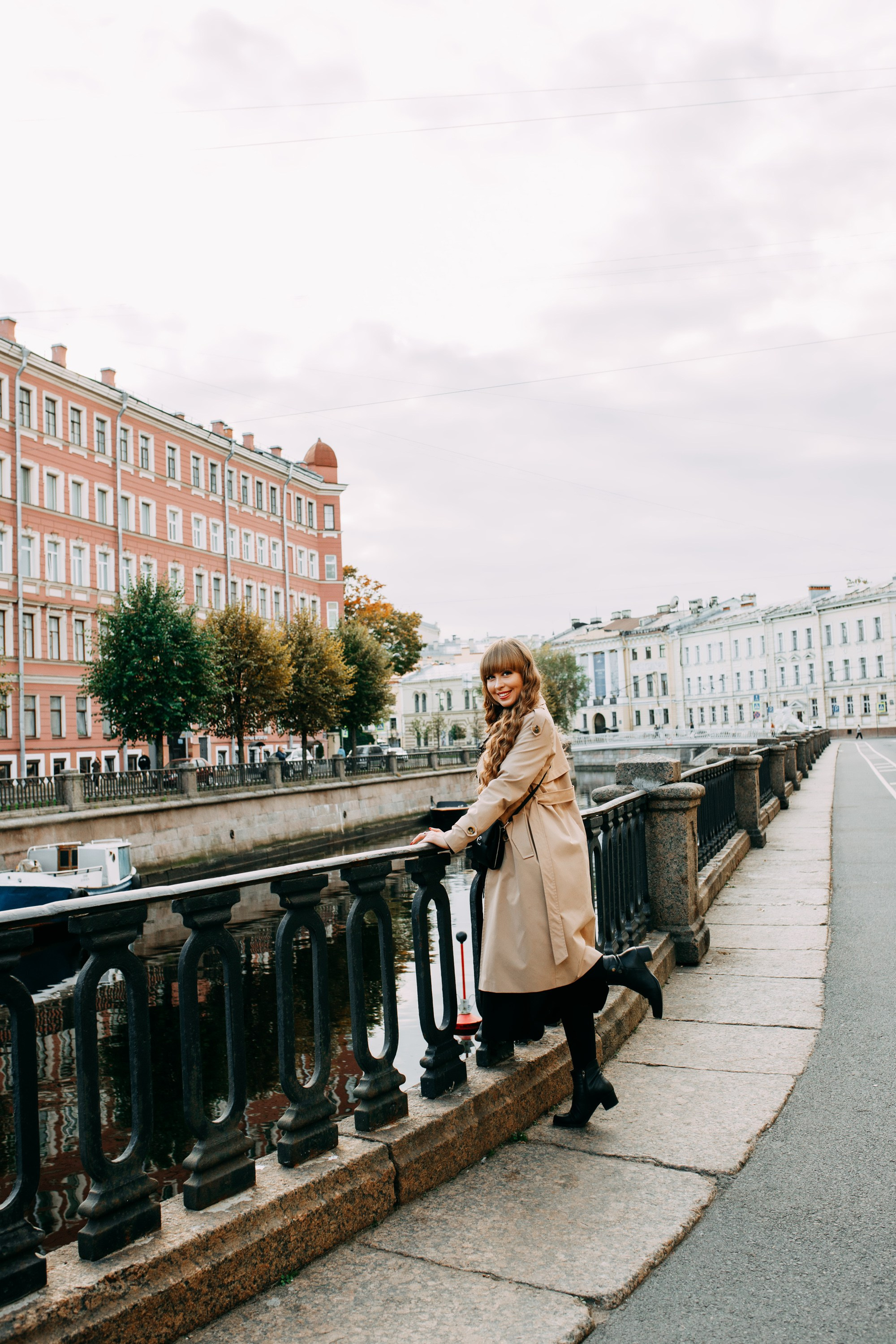 Фотопрогулка: Казанский собор, Банковский мост, Львиный мост, Мариинский театр. Фотограф в Санкт-Петербурге Alina Film