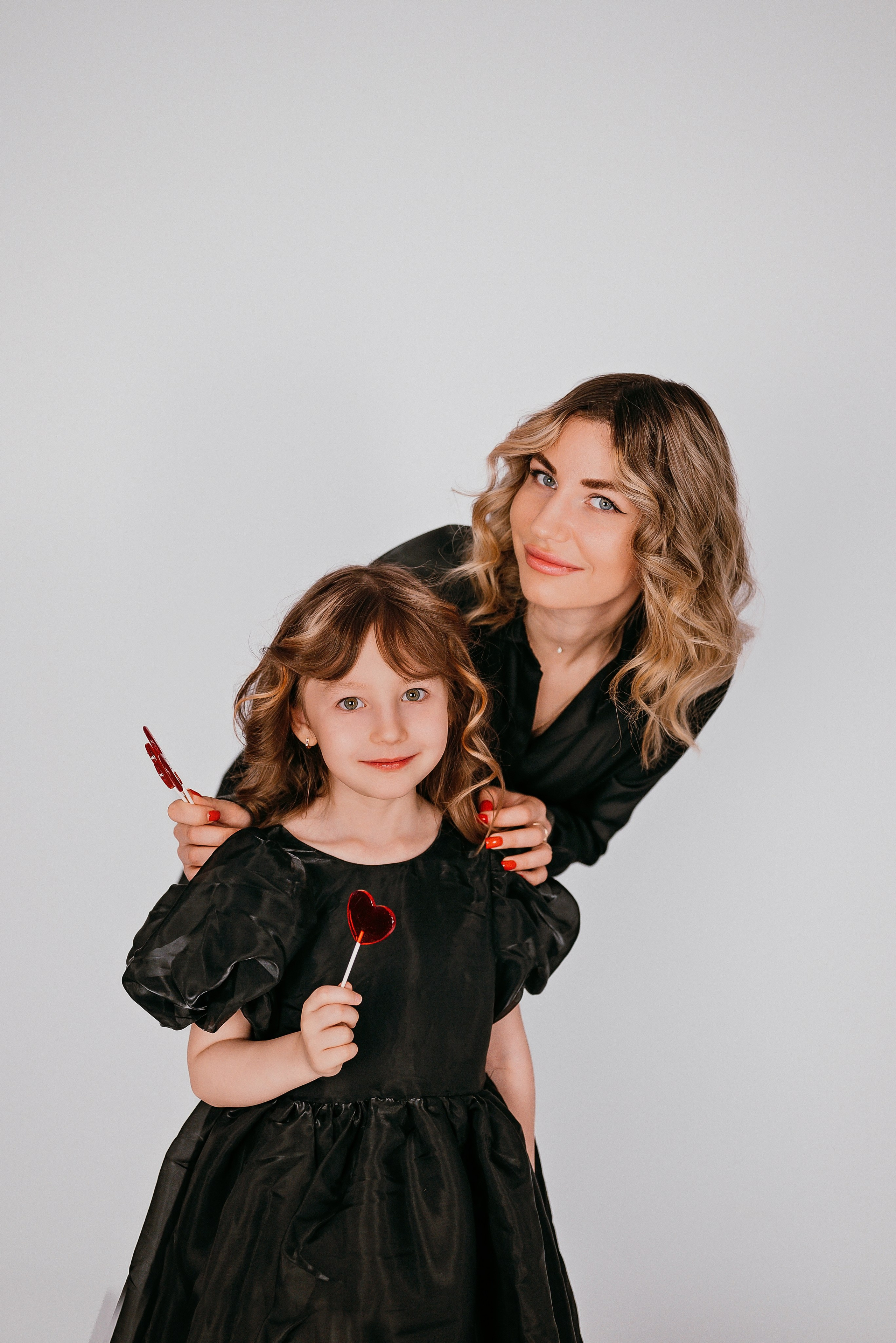 Мама и дочь (студия). Семейный фотограф в Краснодаре