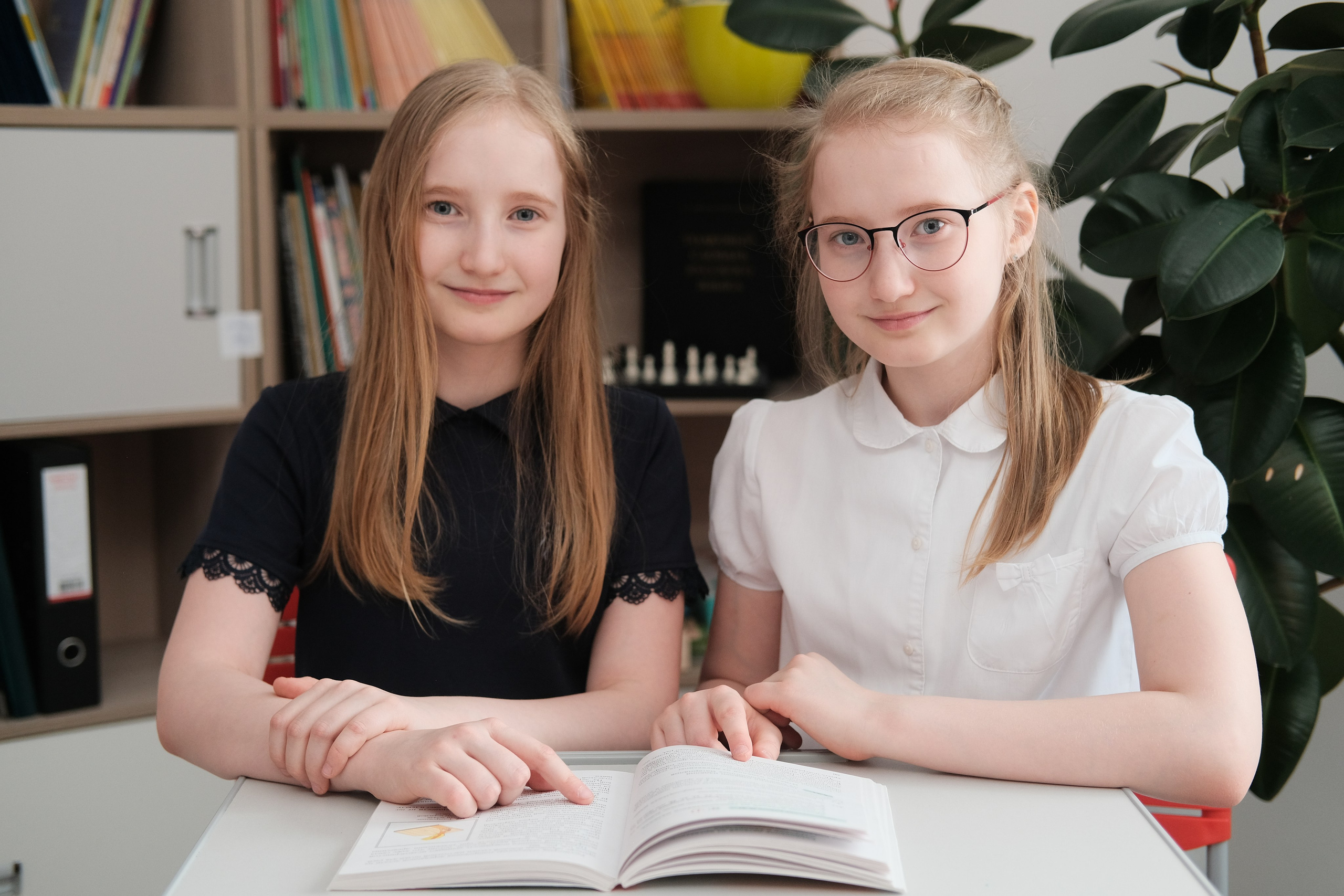 4 класс. Фотограф Елена Дегтярева. Семейная, детская и школьная фотография в Тюмени. Яркие и живые снимки, которые сохранят историю вашей семьи