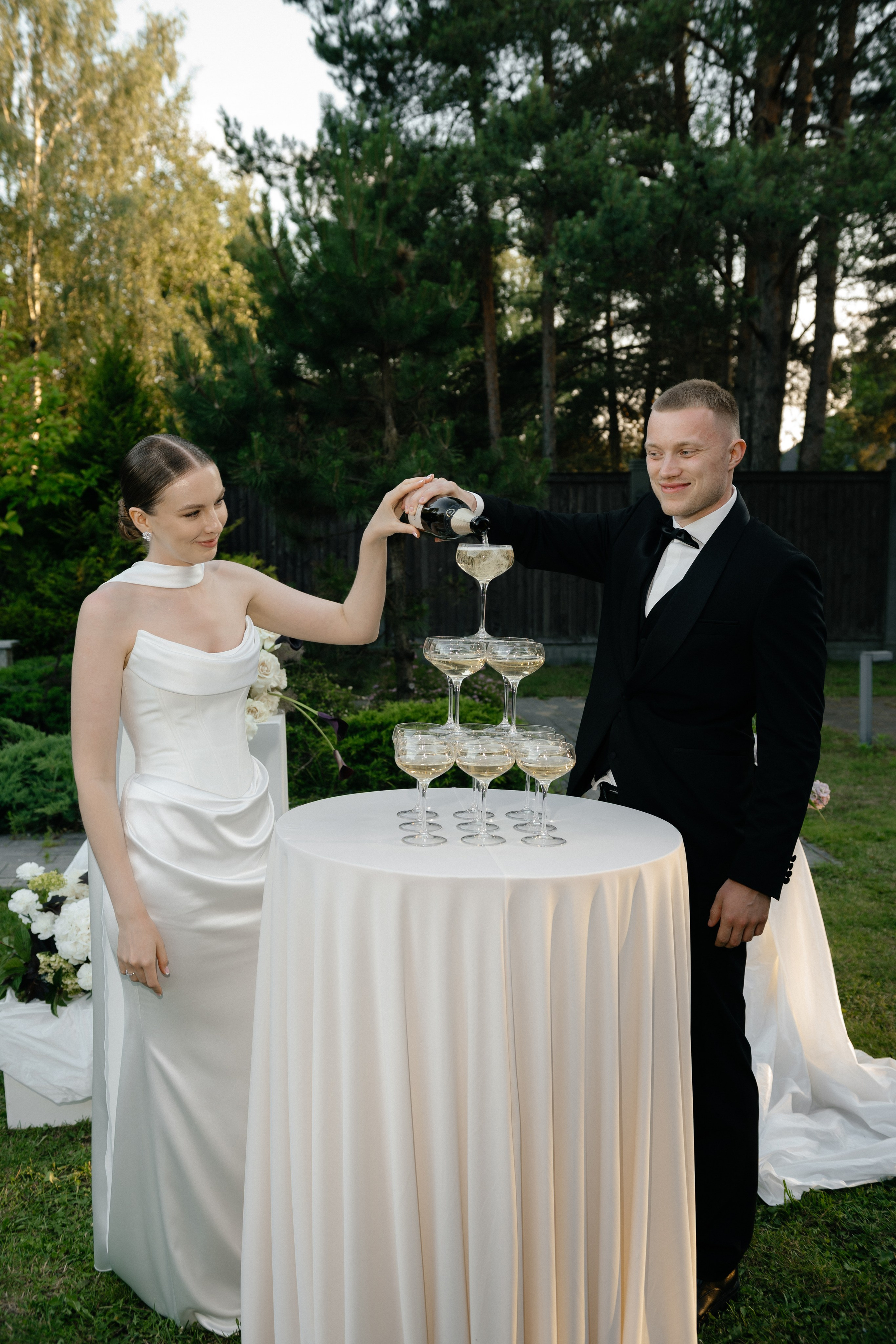 Wedding day in DELICE CHALET. Wedding PHOTOGRAPHER Andrew Vnukov