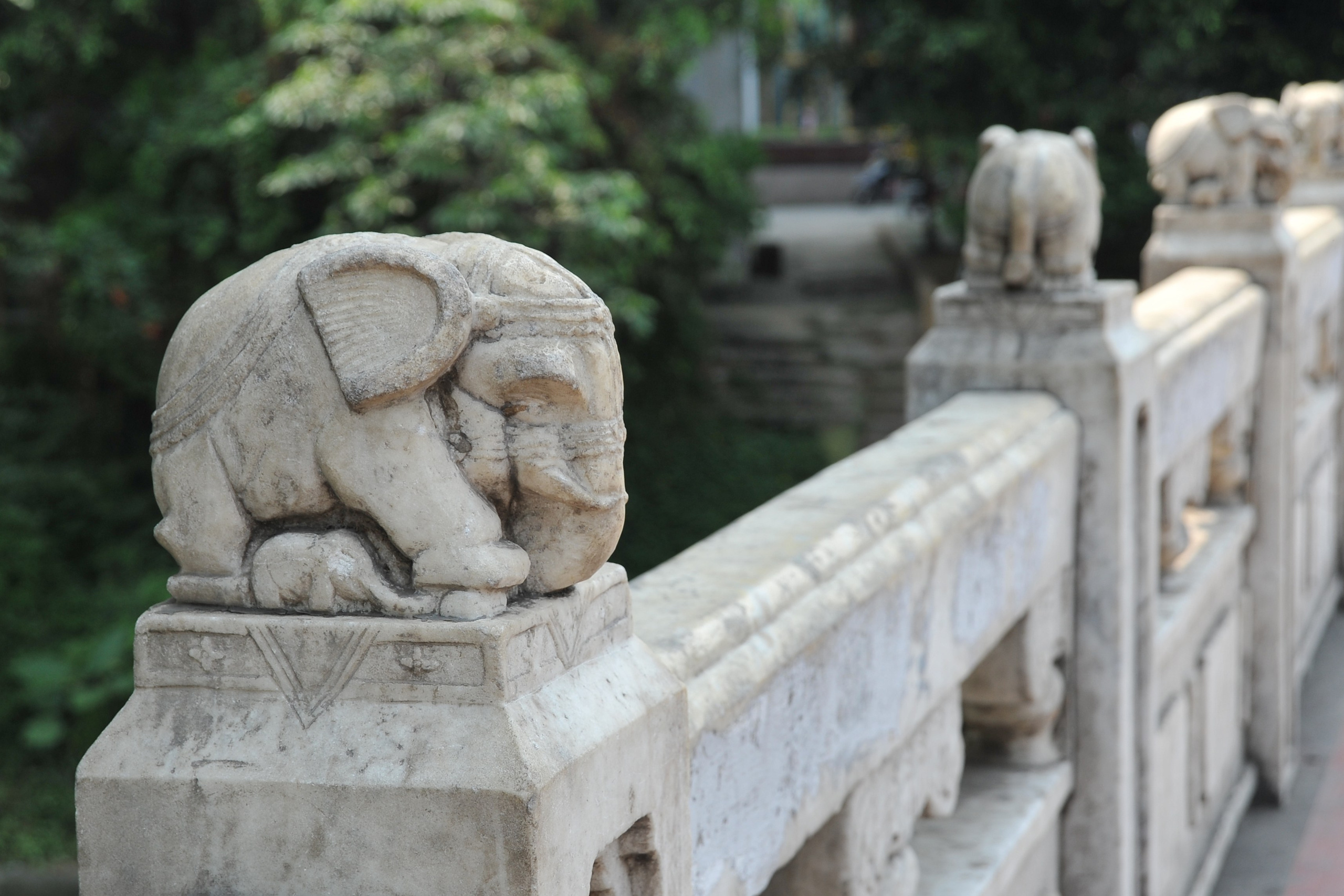 Мост из мрамора. Южный город Нанинь